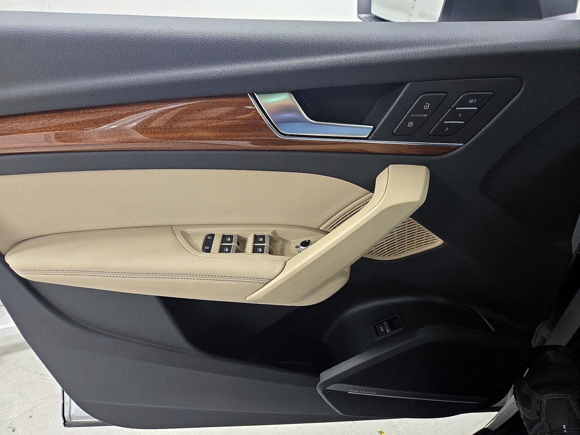 Thumbnail: 2022 Audi Q5 - 12