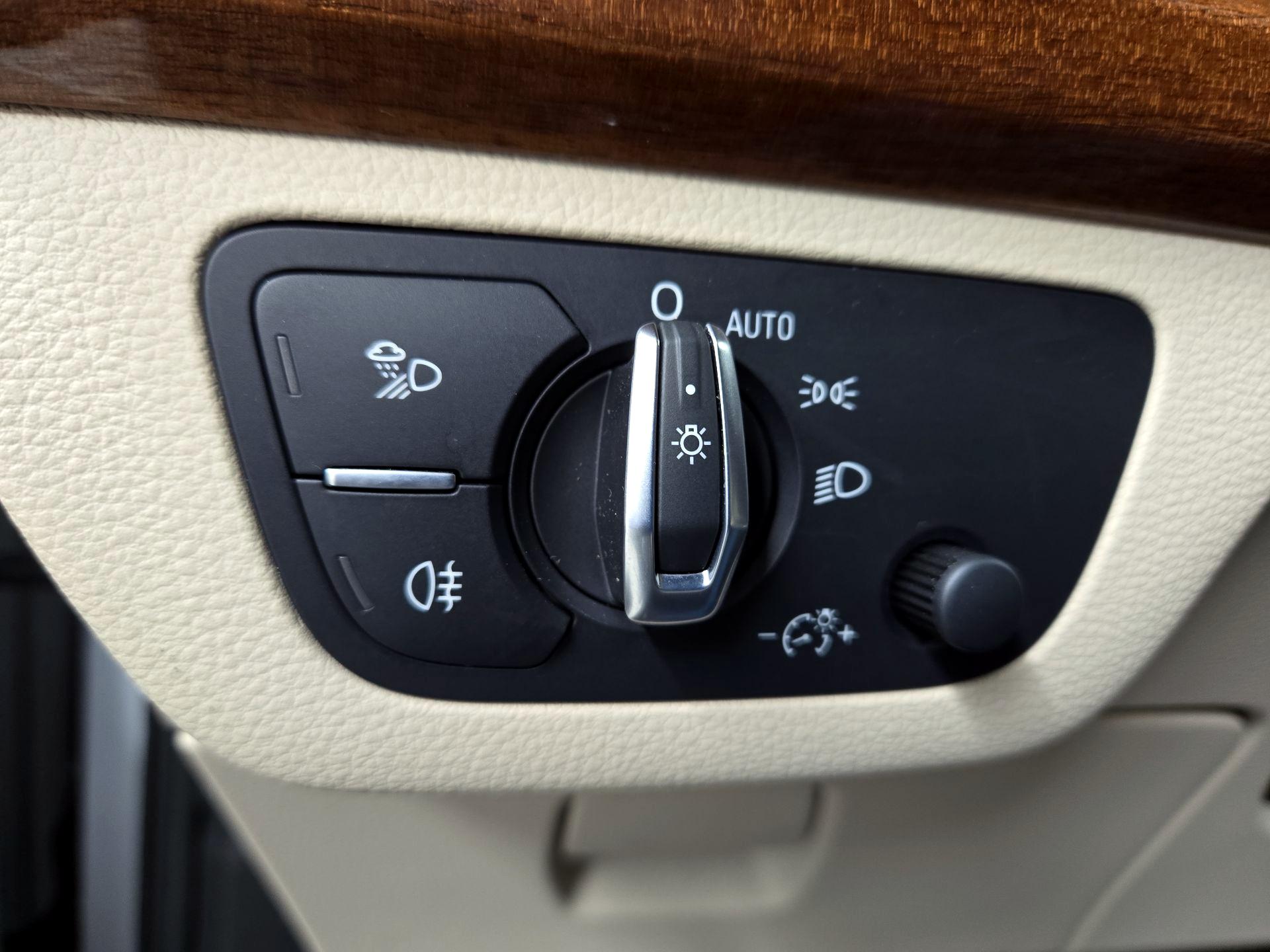 Thumbnail: 2022 Audi Q5 - 13