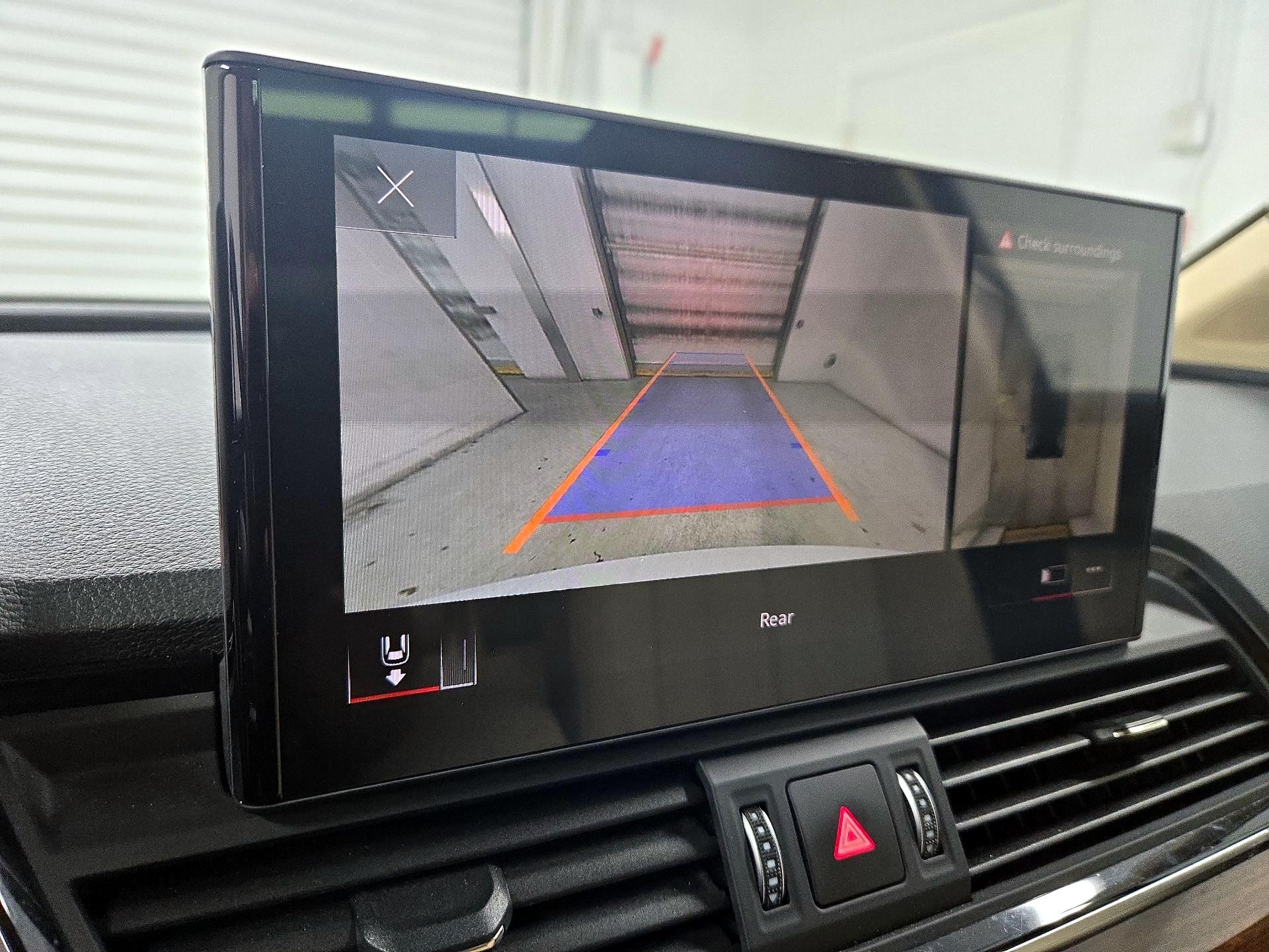 Thumbnail: 2022 Audi Q5 - 14