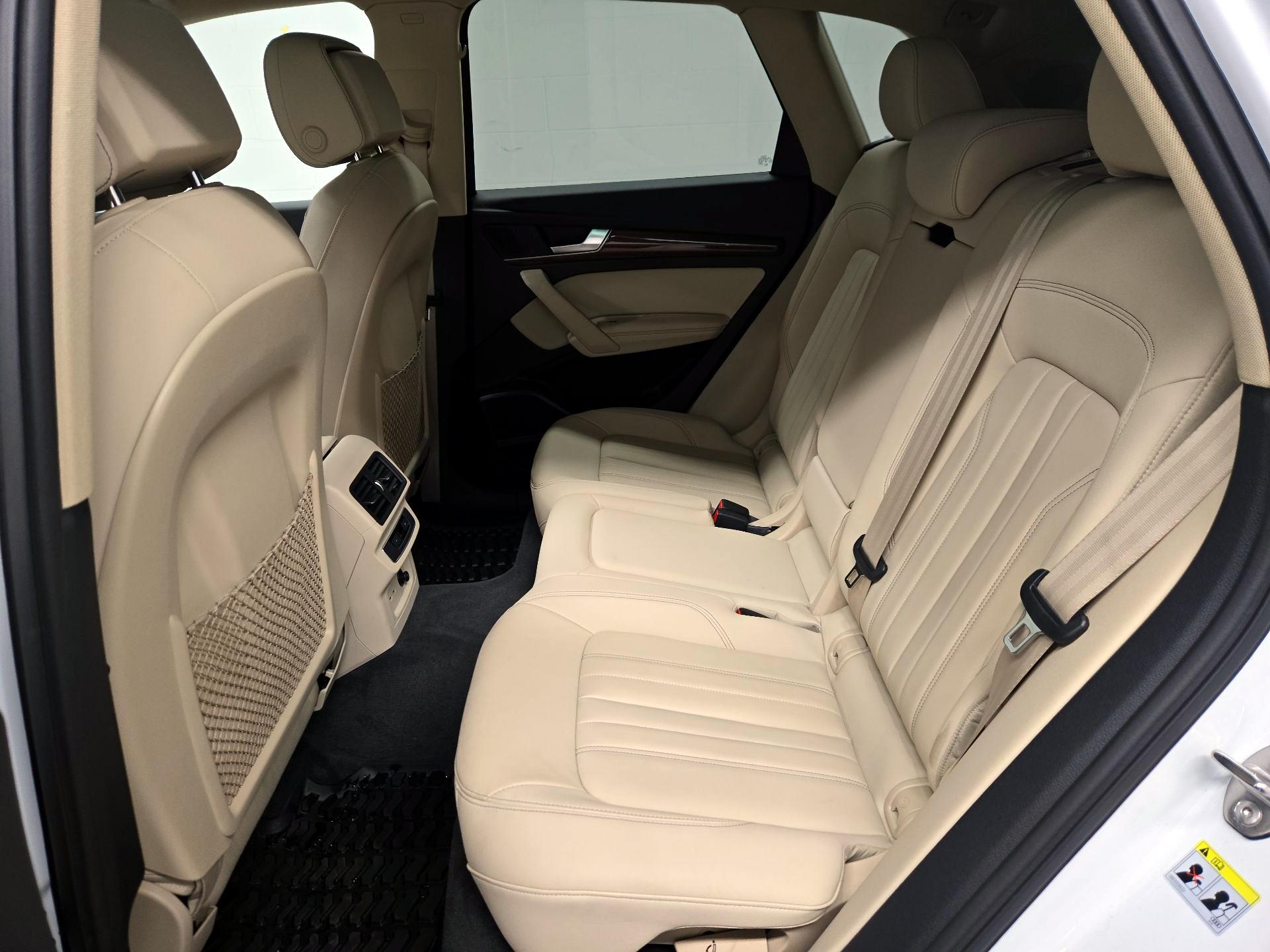 Thumbnail: 2022 Audi Q5 - 20