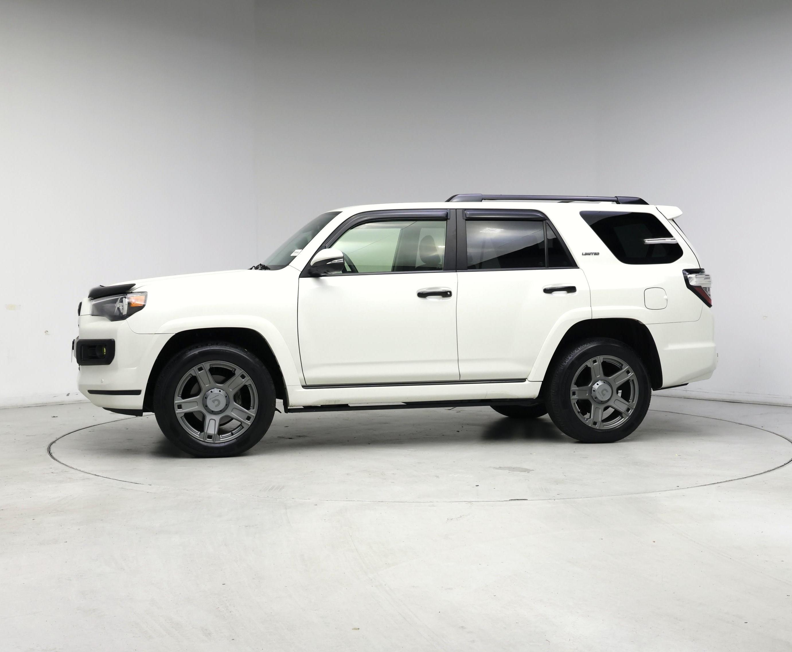 Thumbnail: 2023 Toyota 4Runner - 3