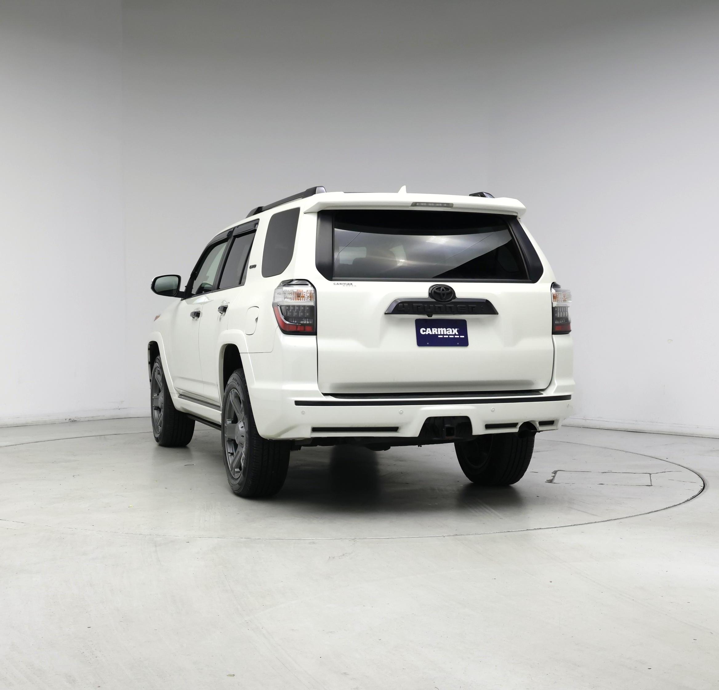 Thumbnail: 2023 Toyota 4Runner - 6