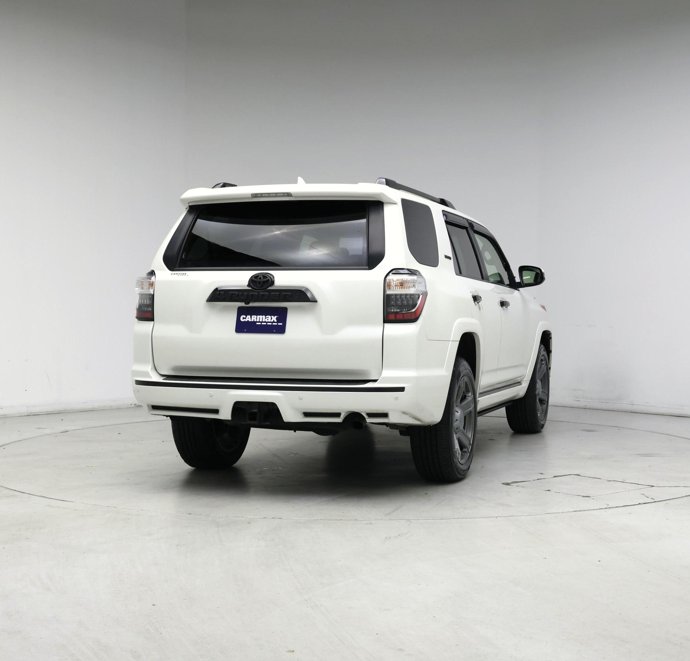 Thumbnail: 2023 Toyota 4Runner - 8