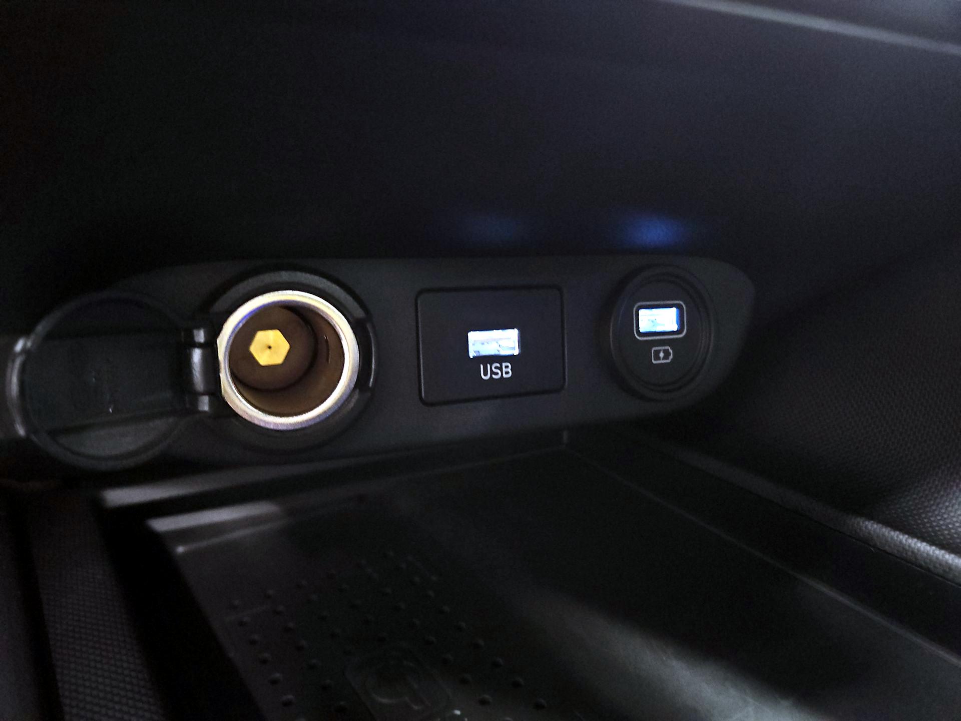 Thumbnail: 2023 Hyundai Elantra - 19