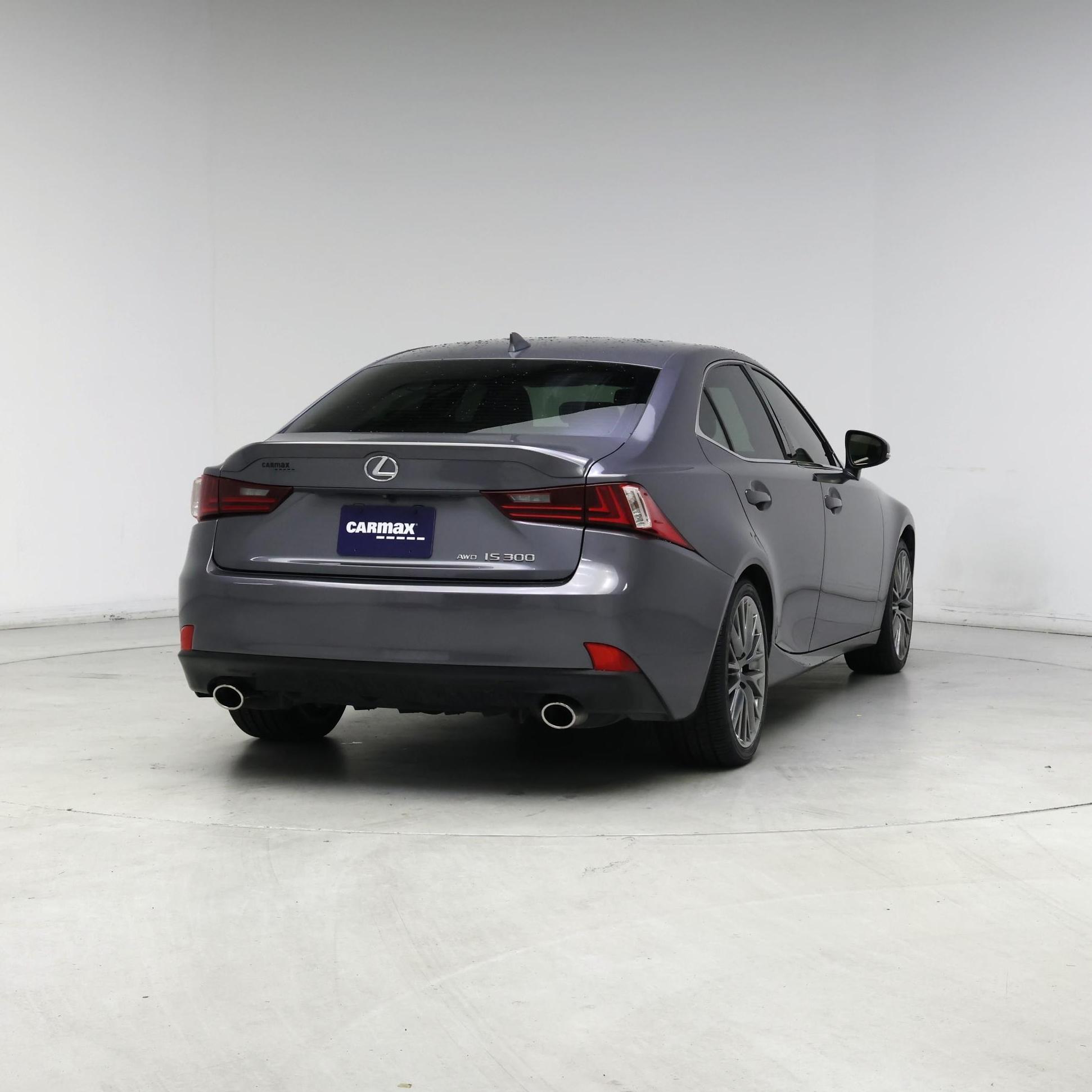 Thumbnail: 2016 Lexus IS - 8