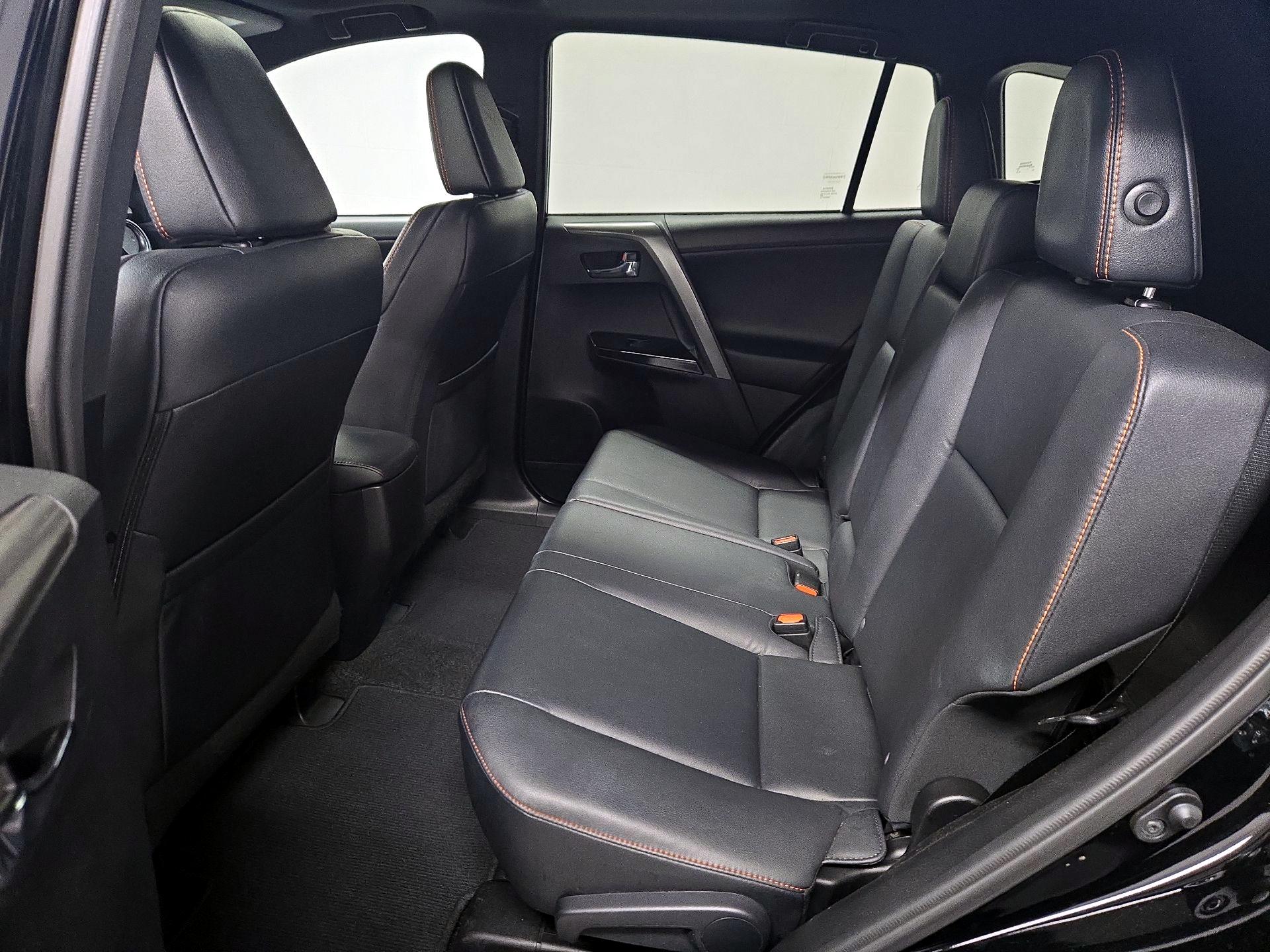 Thumbnail: 2016 Toyota RAV4 - 20