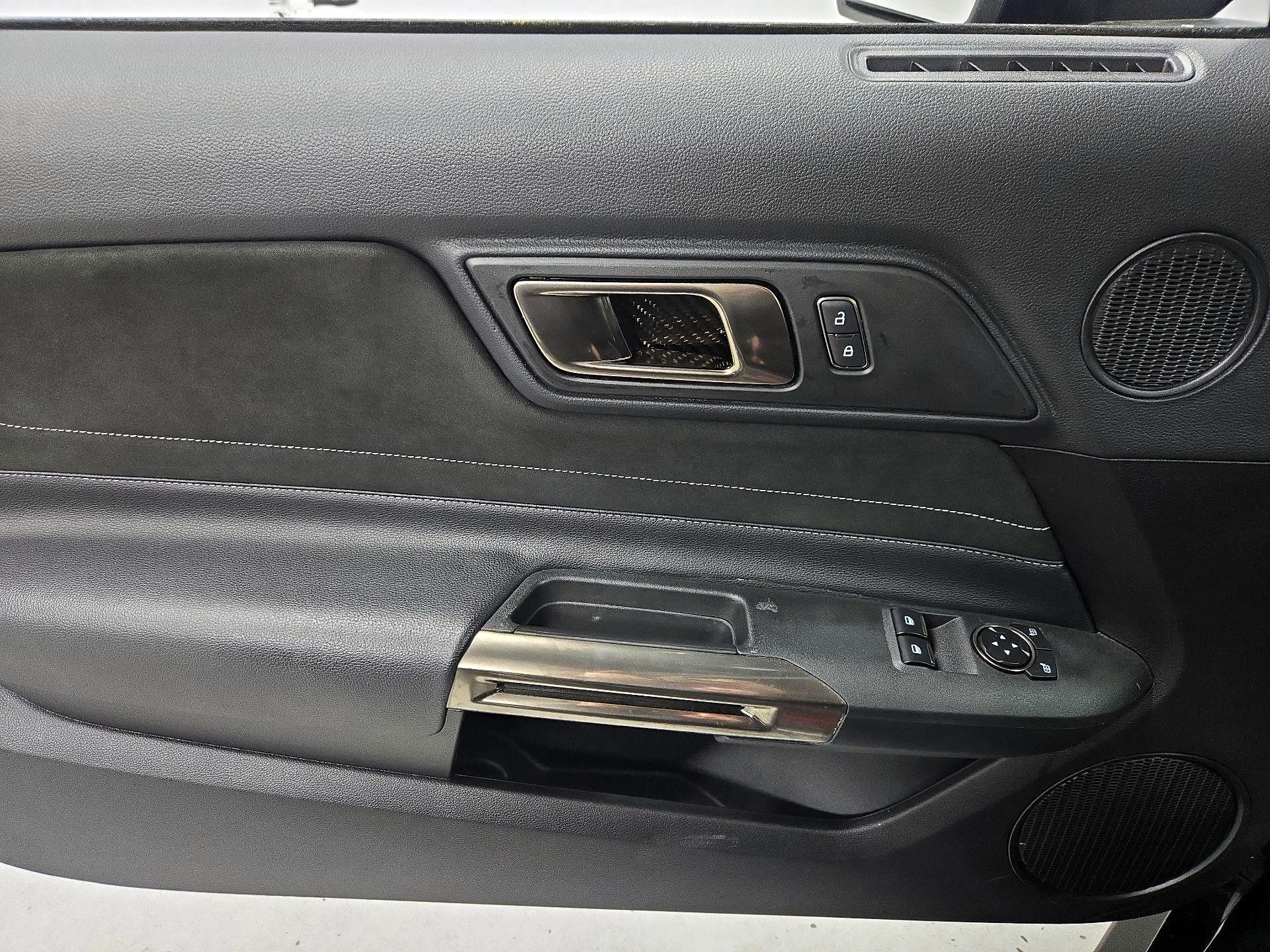 Thumbnail: 2018 Ford Mustang - 12