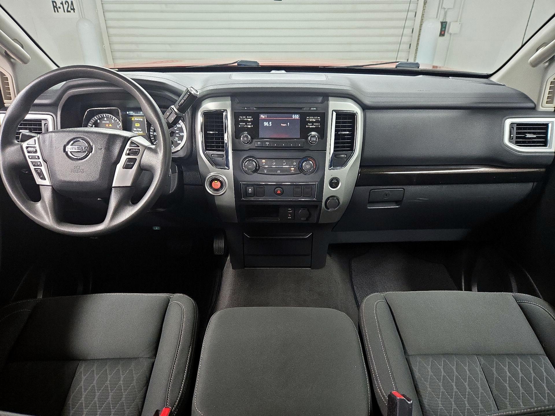 Thumbnail: 2017 Nissan Titan - 9