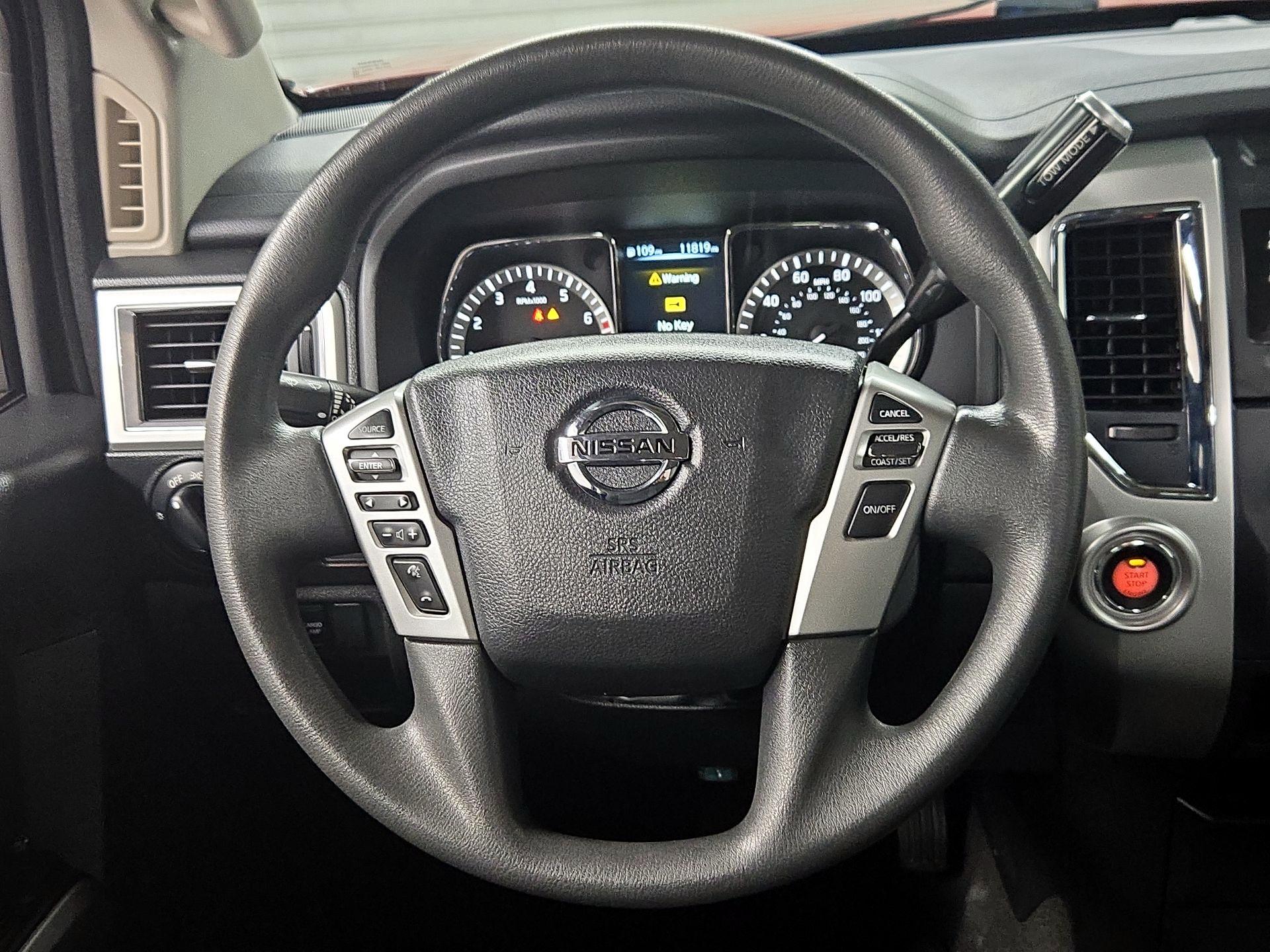 Thumbnail: 2017 Nissan Titan - 10