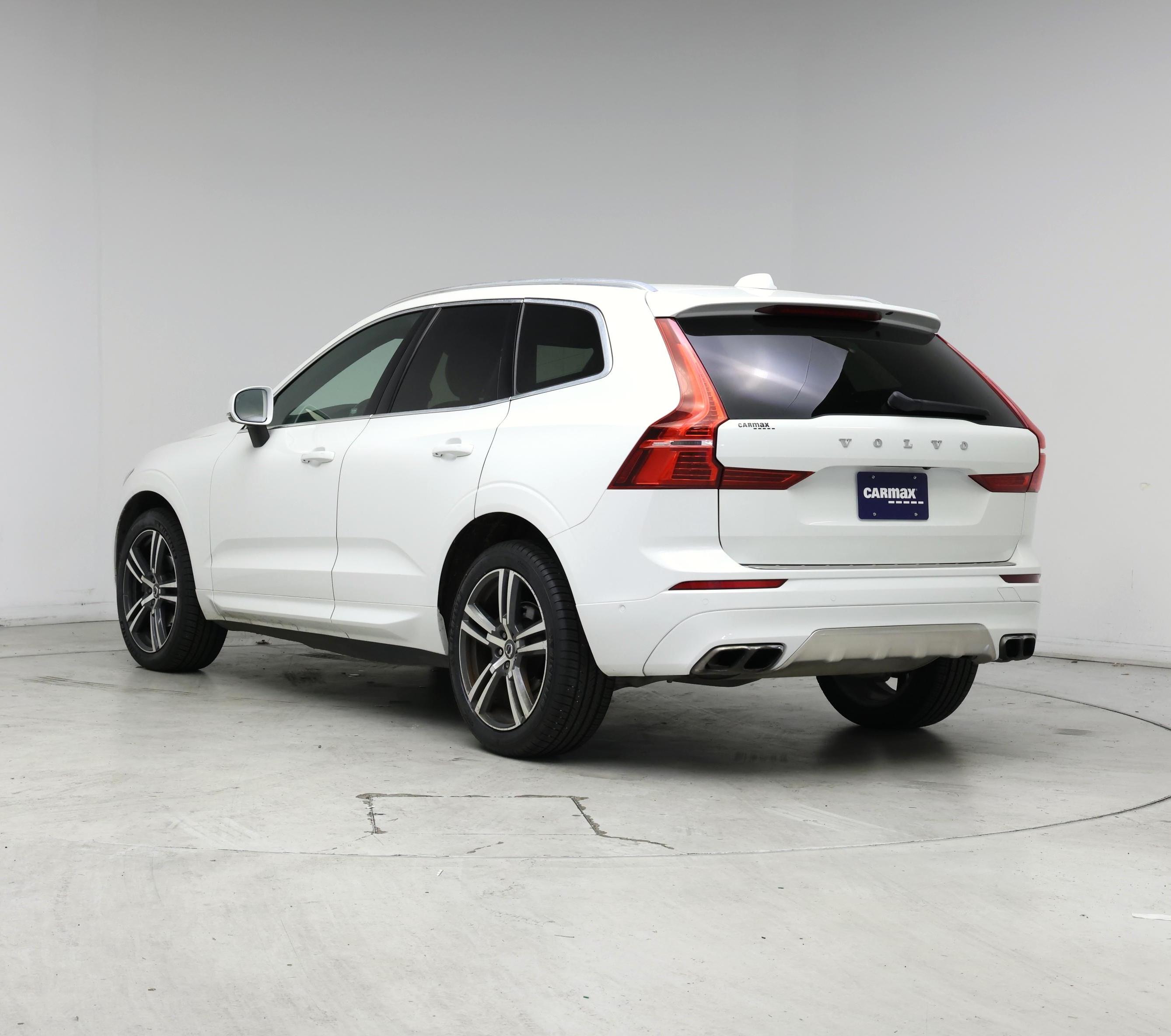 Thumbnail: 2019 Volvo XC60 - 2