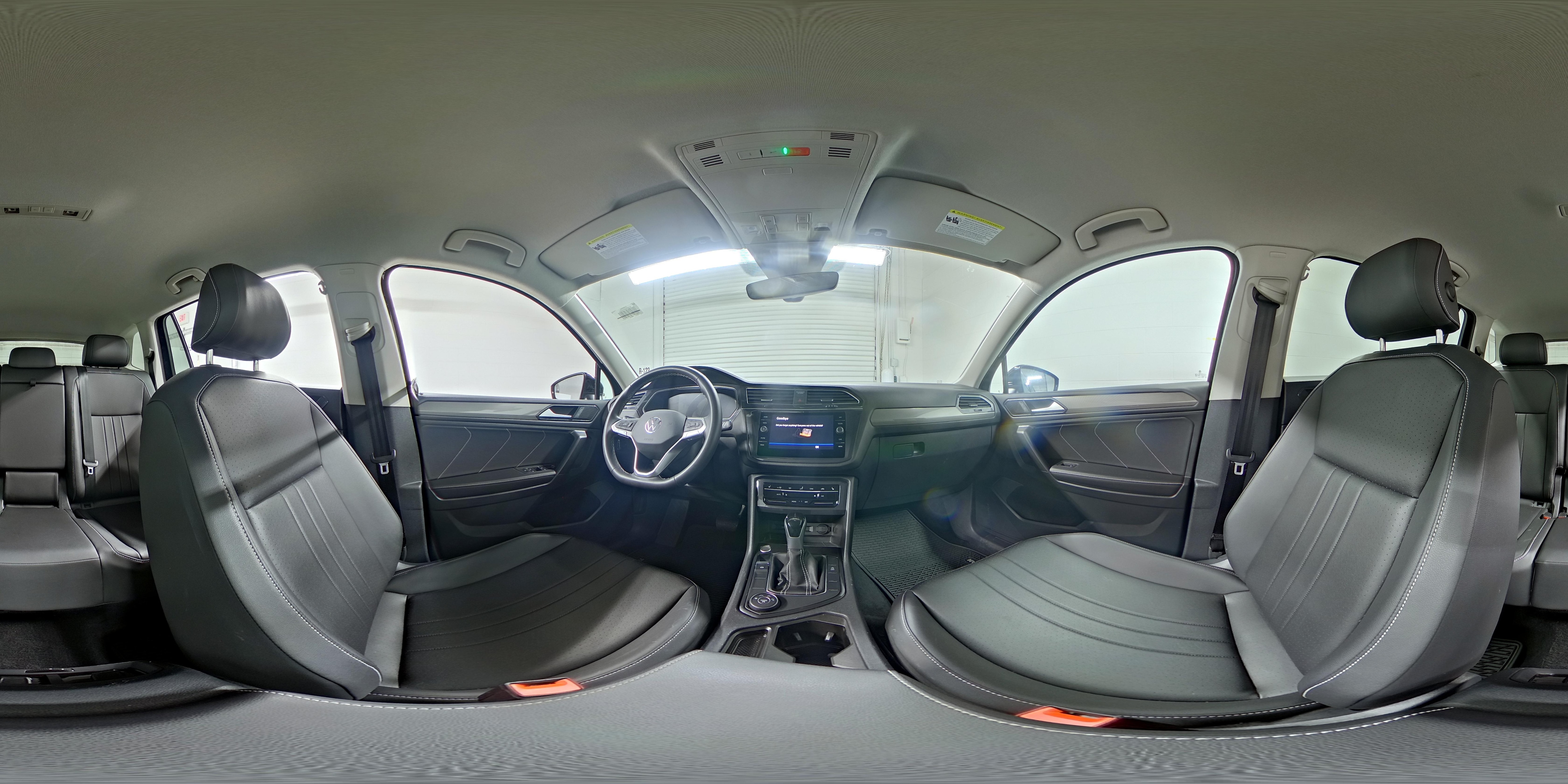 2023 Volkswagen Tiguan SE - Photo 25