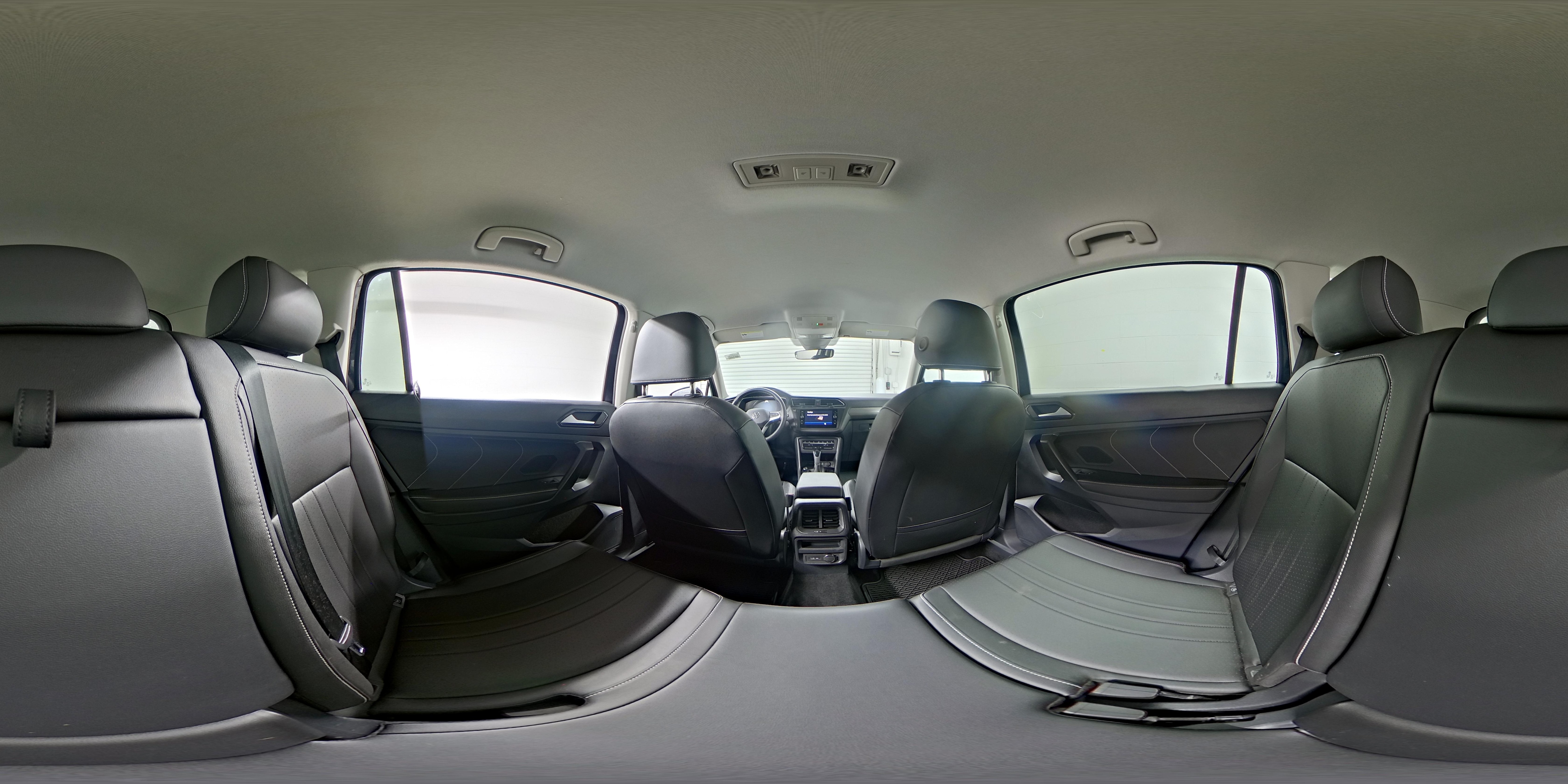 2023 Volkswagen Tiguan SE - Photo 26