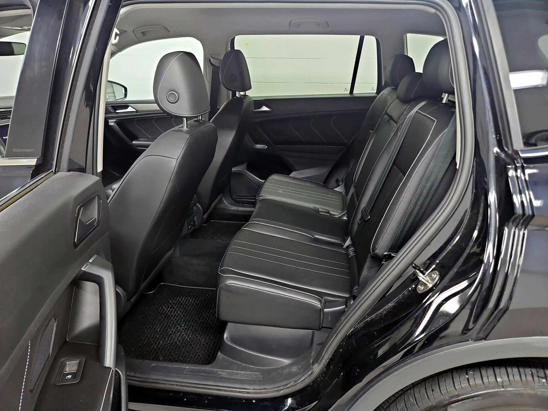 Thumbnail: 2023 Volkswagen Tiguan - 19