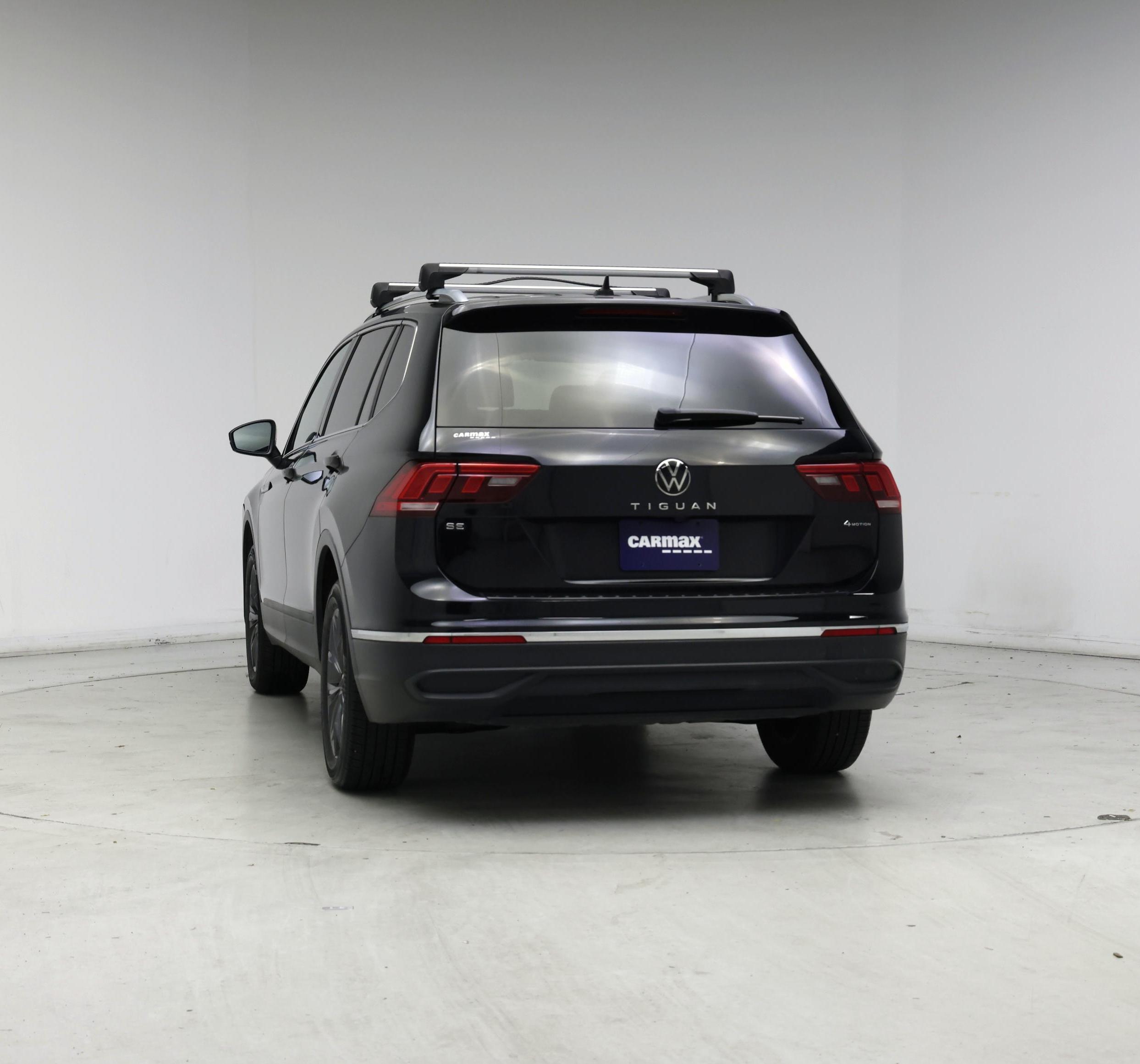 Thumbnail: 2023 Volkswagen Tiguan - 6