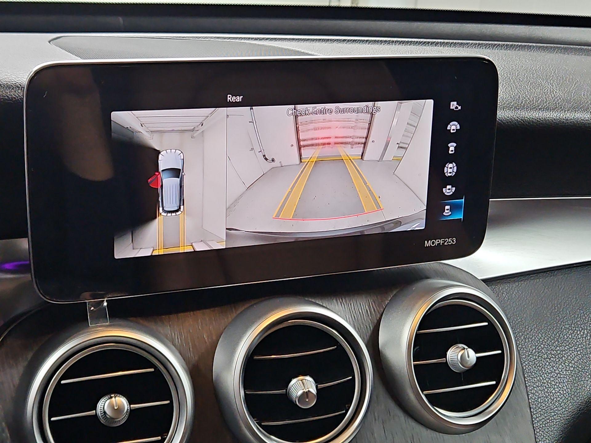 Thumbnail: 2022 Mercedes-Benz GLC - 15