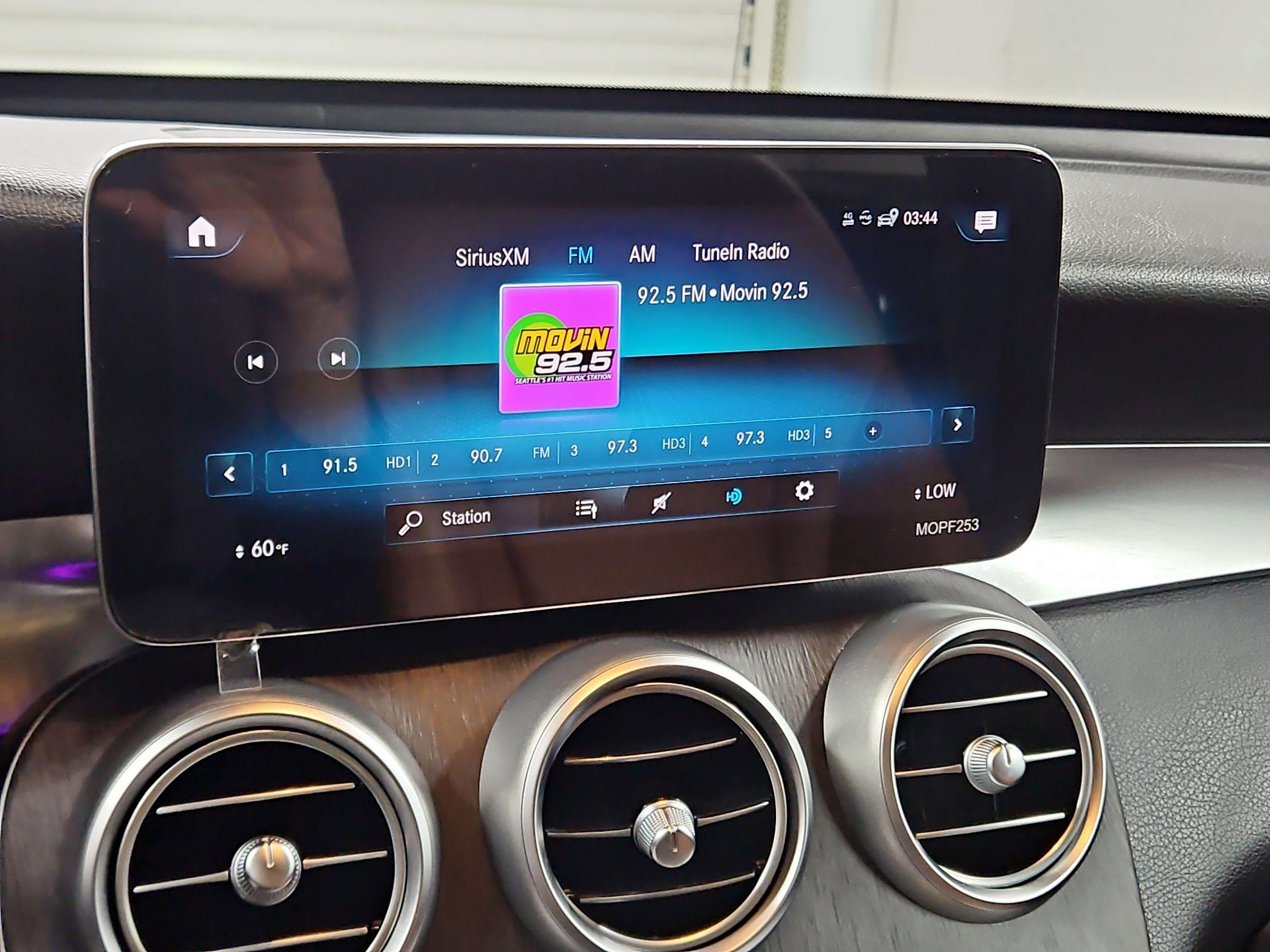 Thumbnail: 2022 Mercedes-Benz GLC - 16