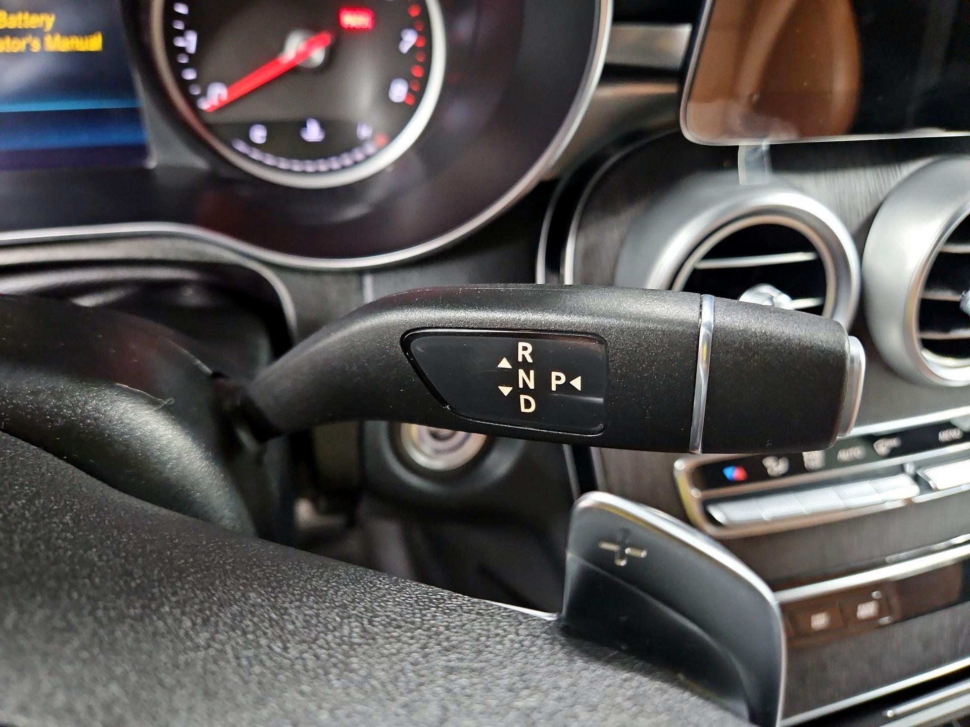 Thumbnail: 2022 Mercedes-Benz GLC - 18