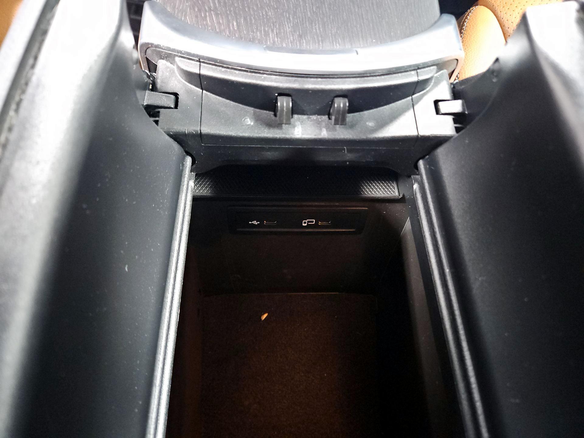 Thumbnail: 2022 Mercedes-Benz GLC - 19