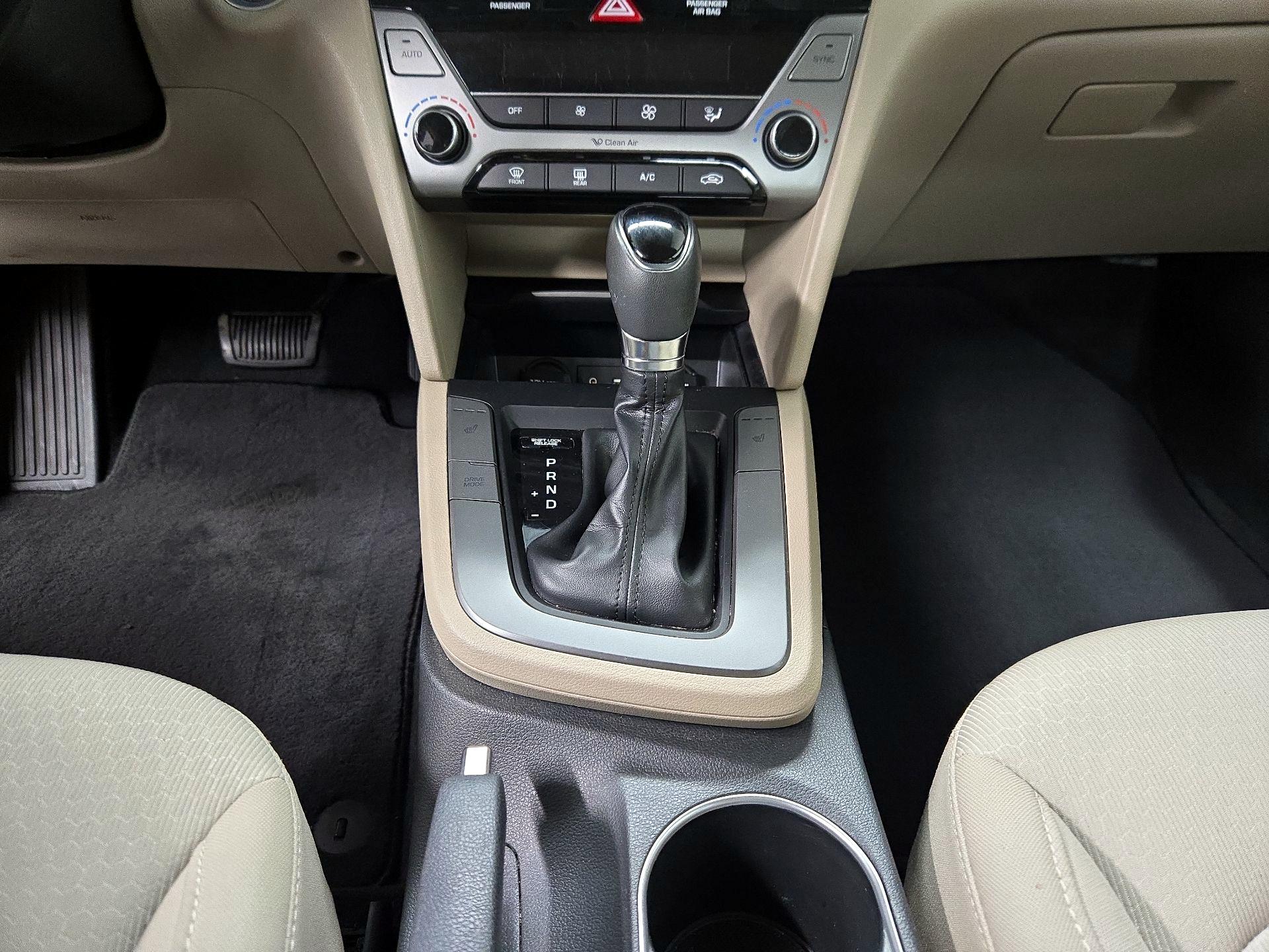 Thumbnail: 2018 Hyundai Elantra - 17