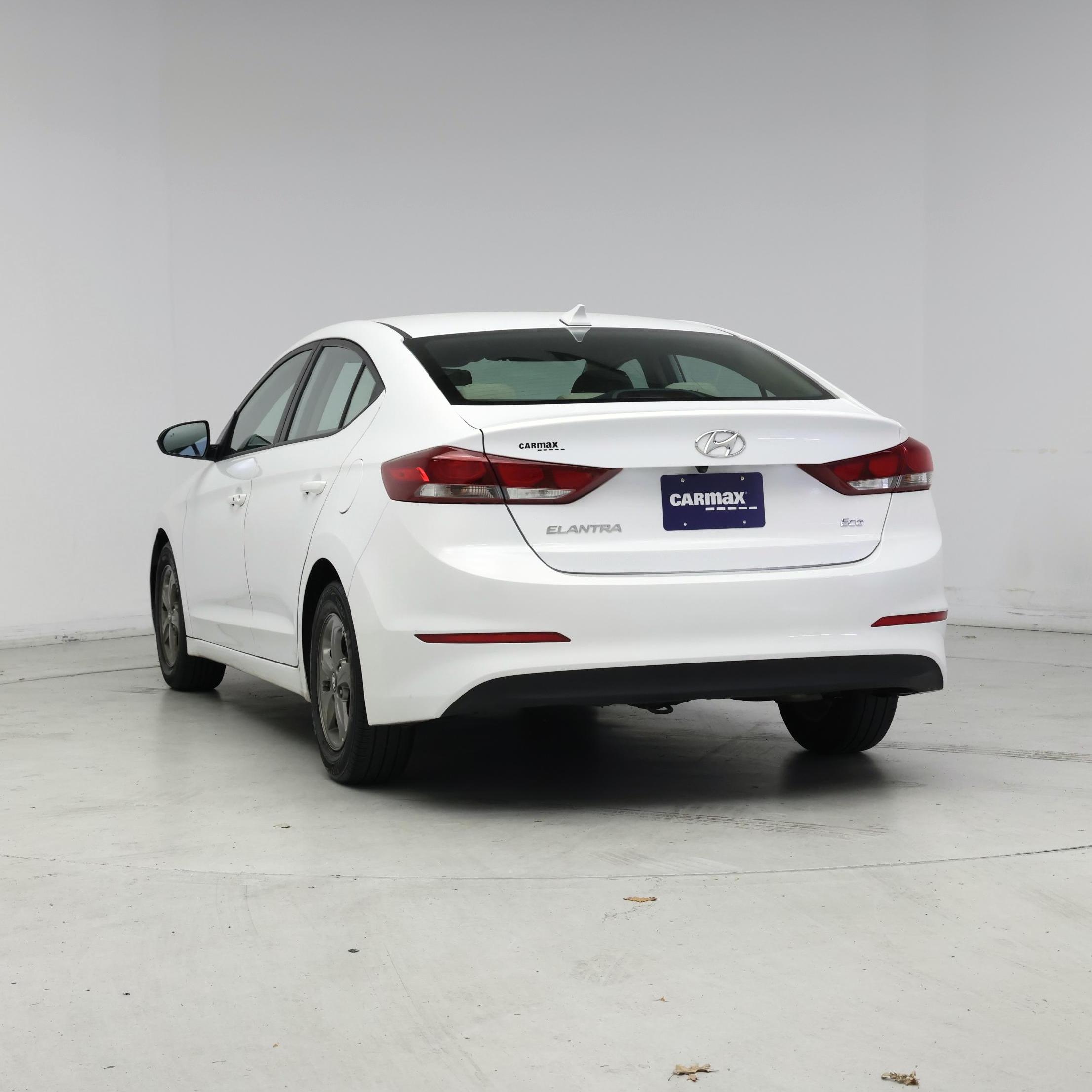 Thumbnail: 2018 Hyundai Elantra - 6