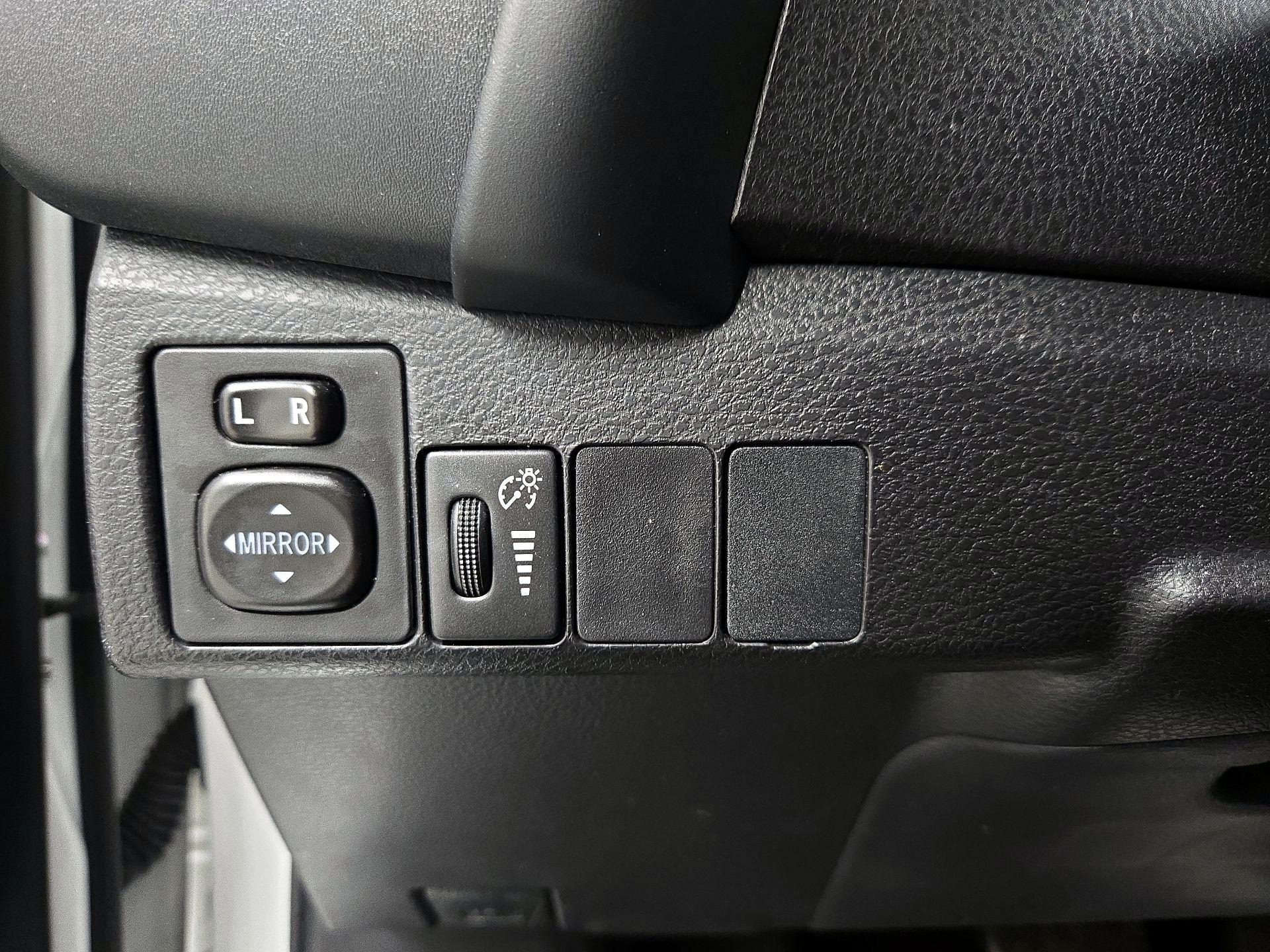 Thumbnail: 2018 Toyota Corolla - 13