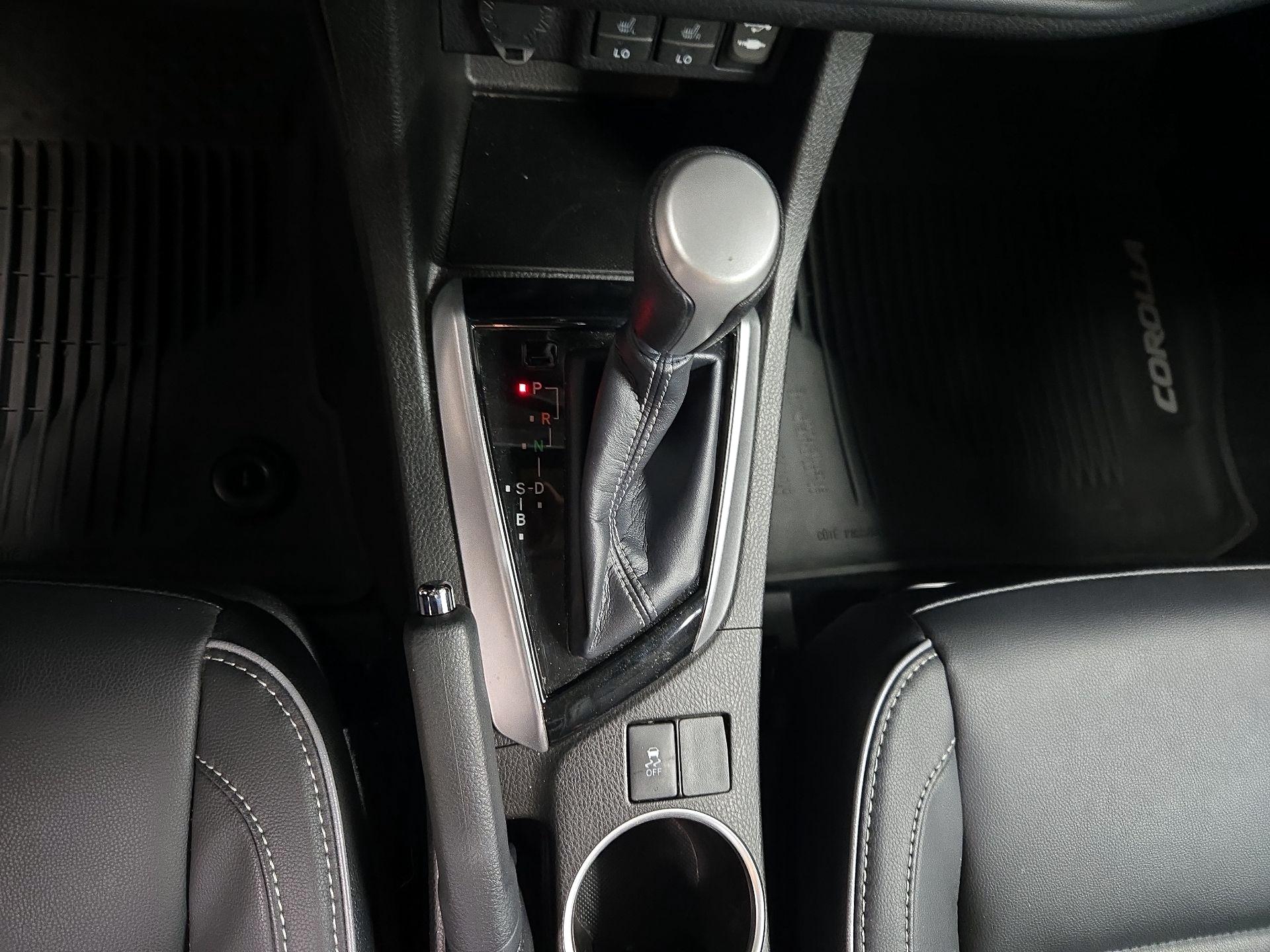 Thumbnail: 2018 Toyota Corolla - 17