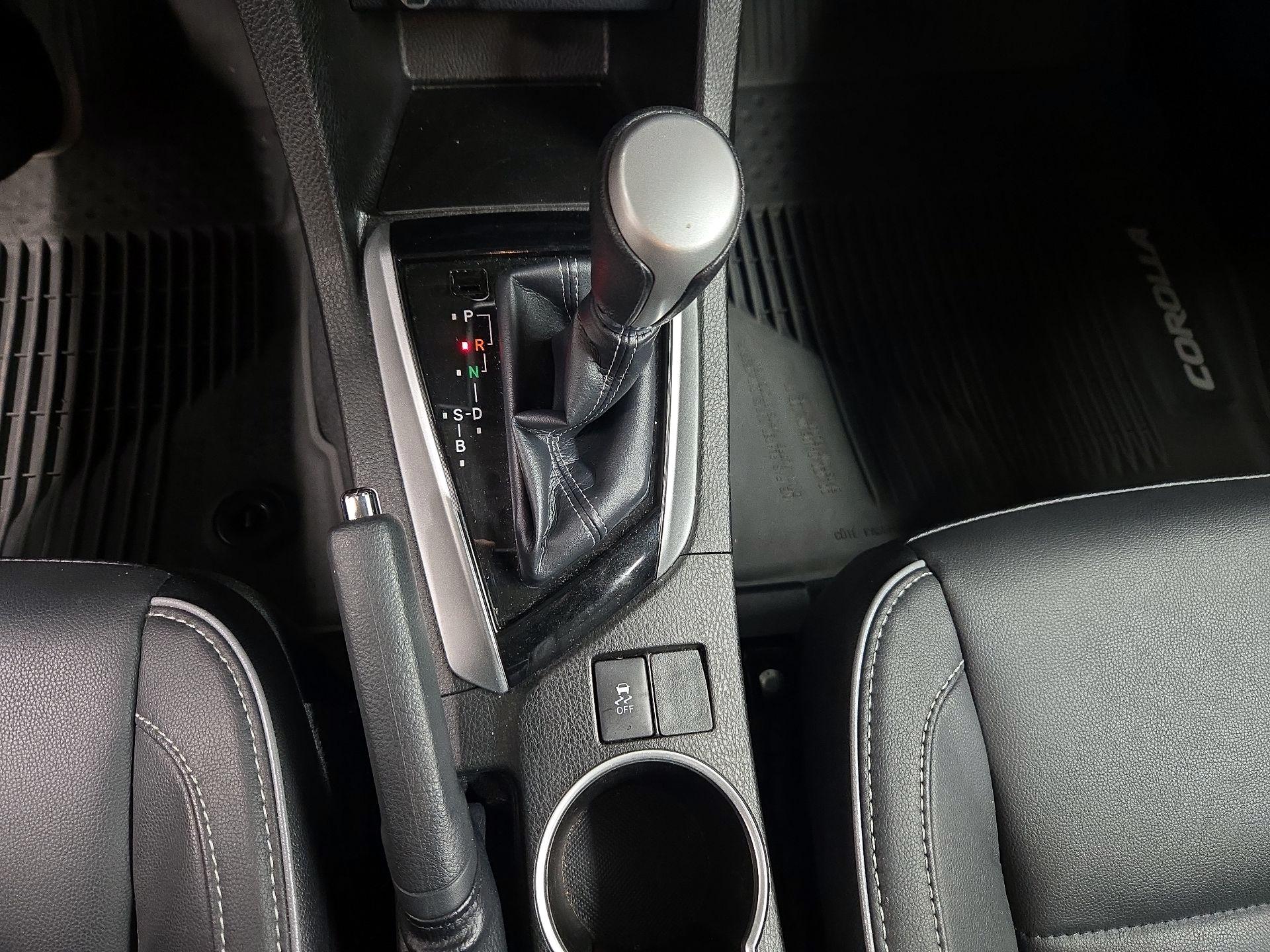 Thumbnail: 2018 Toyota Corolla - 18