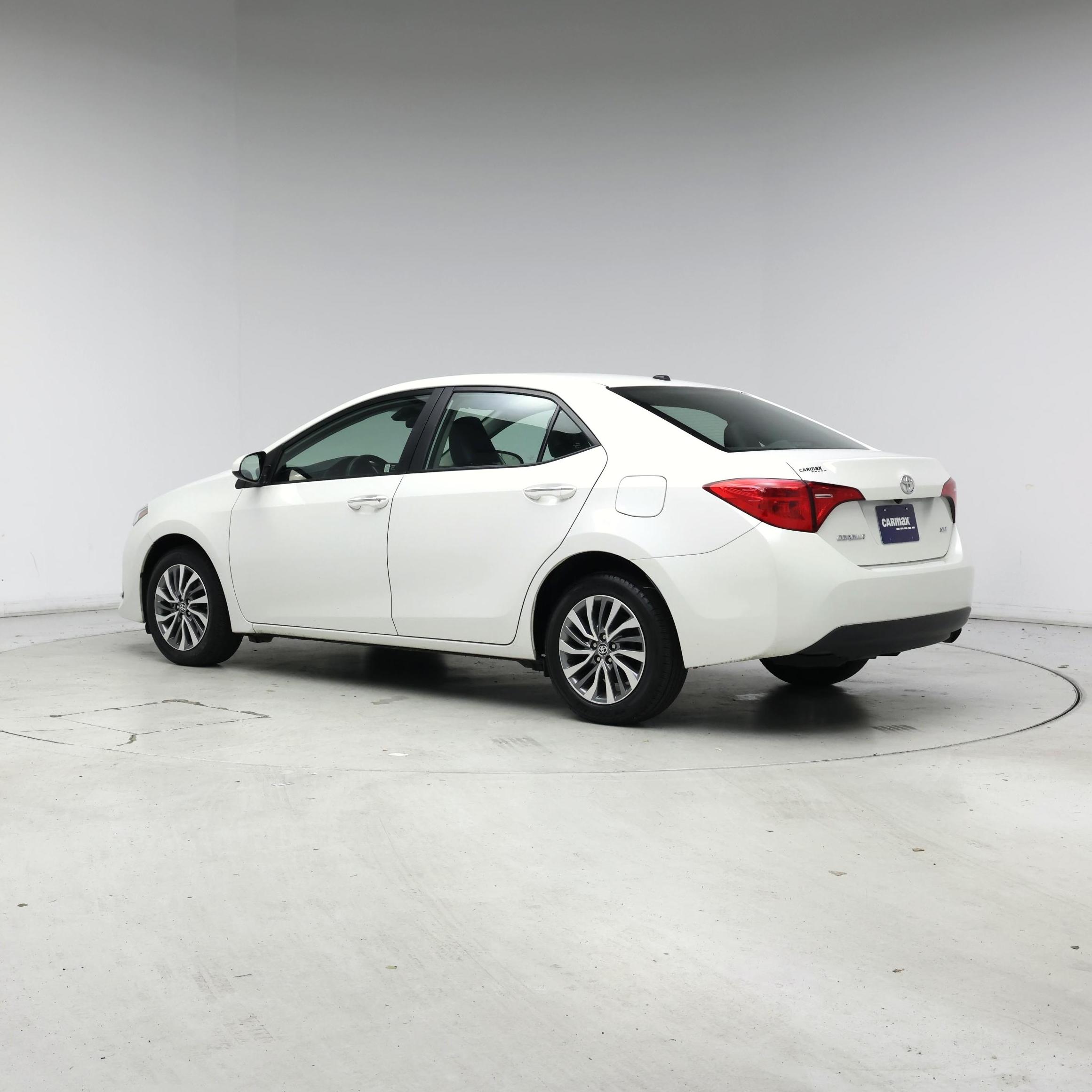 Thumbnail: 2018 Toyota Corolla - 2