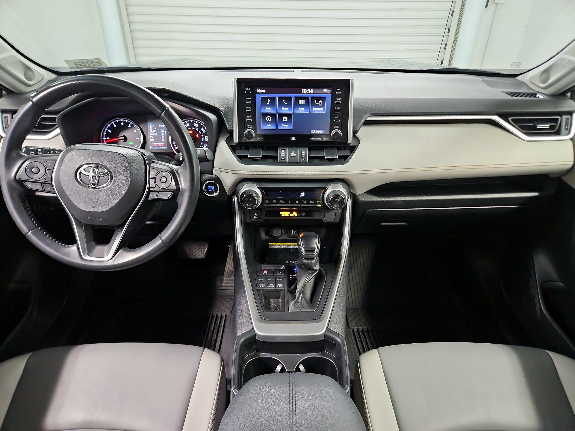 Thumbnail: 2019 Toyota RAV4 - 9