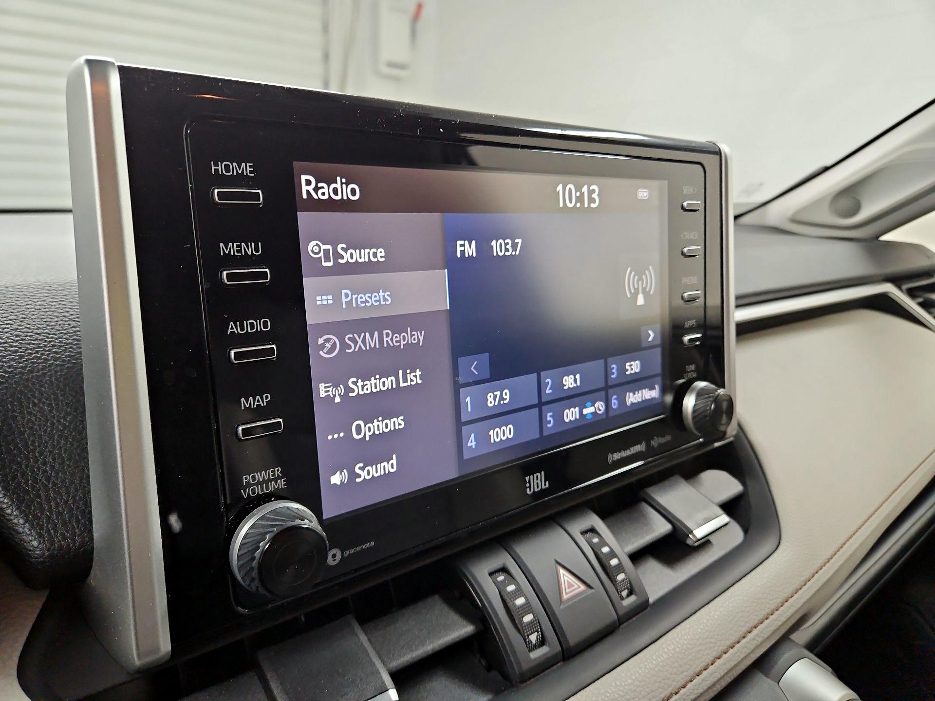 Thumbnail: 2019 Toyota RAV4 - 15