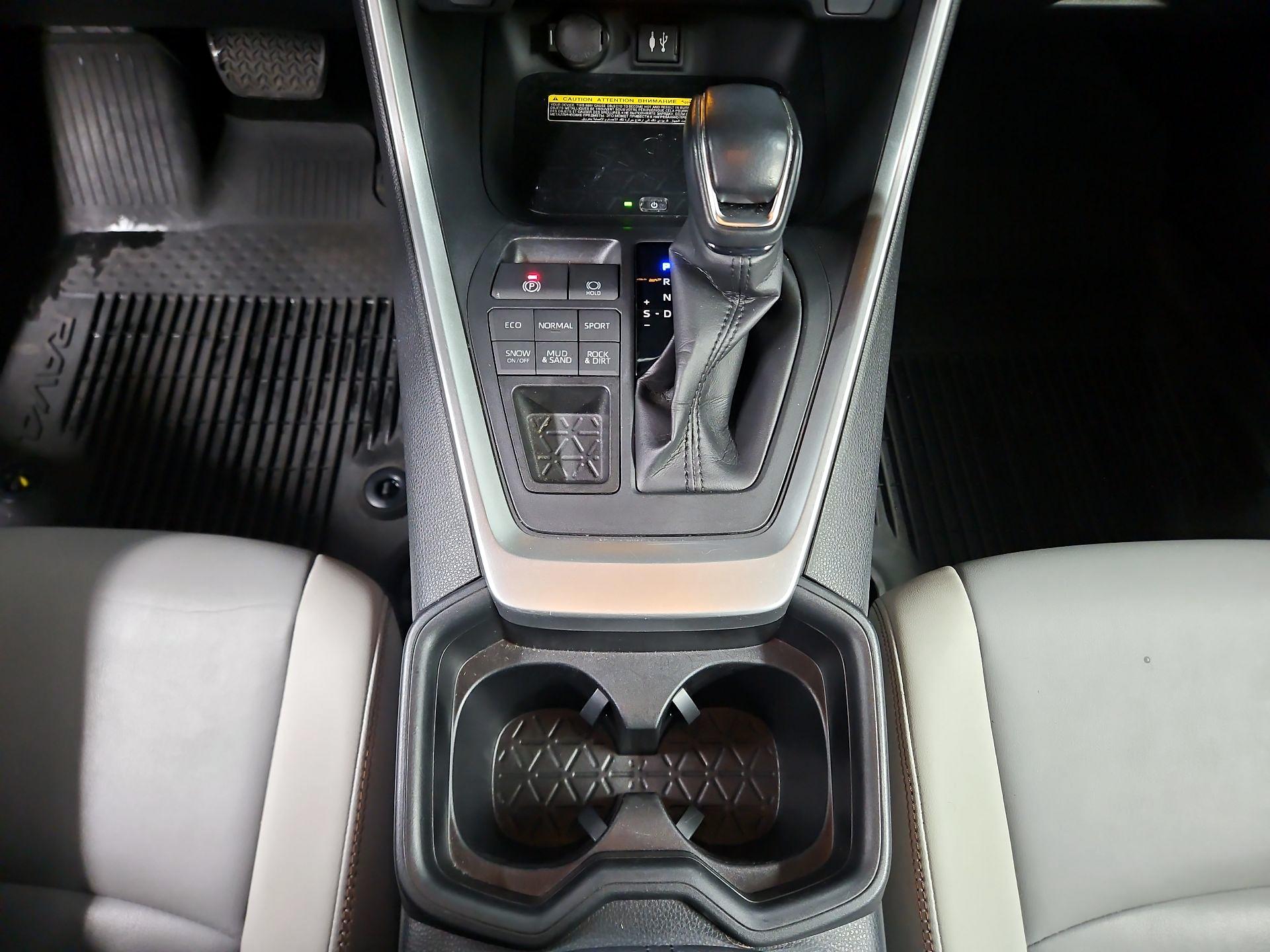 Thumbnail: 2019 Toyota RAV4 - 17