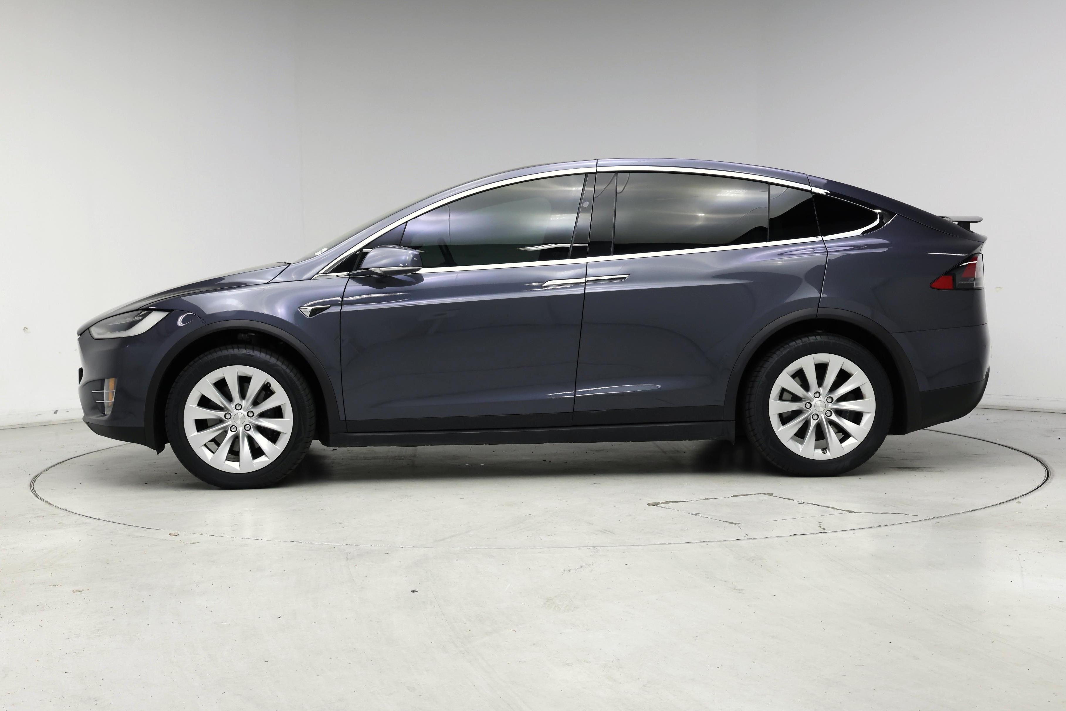 Thumbnail: 2020 Tesla Model X - 3