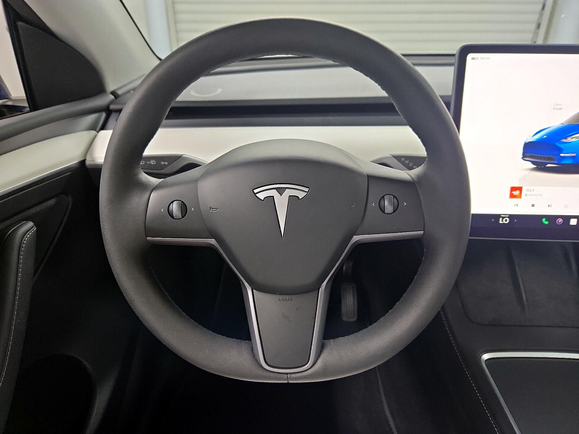 Thumbnail: 2025 Tesla Model Y - 10