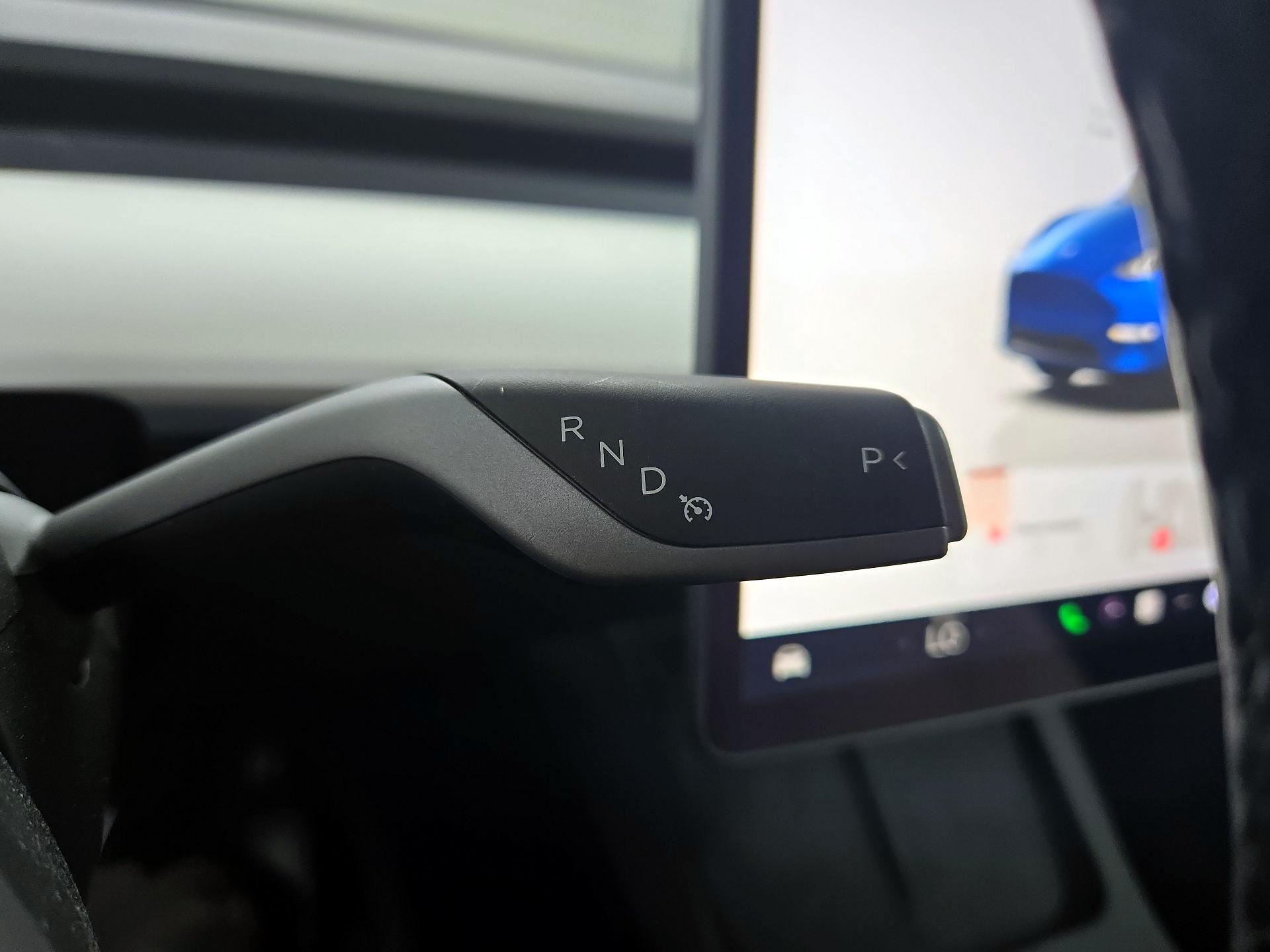 Thumbnail: 2025 Tesla Model Y - 17