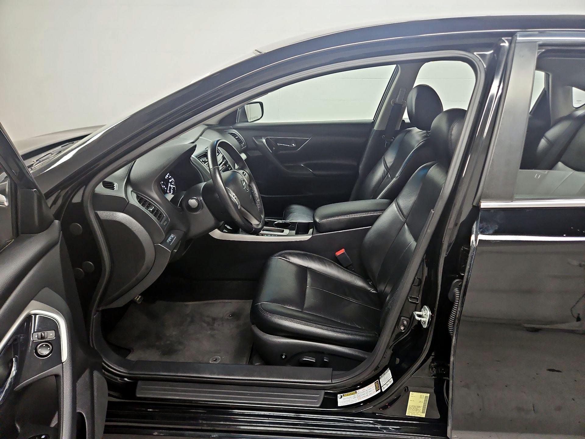 Thumbnail: 2014 Nissan Altima - 11