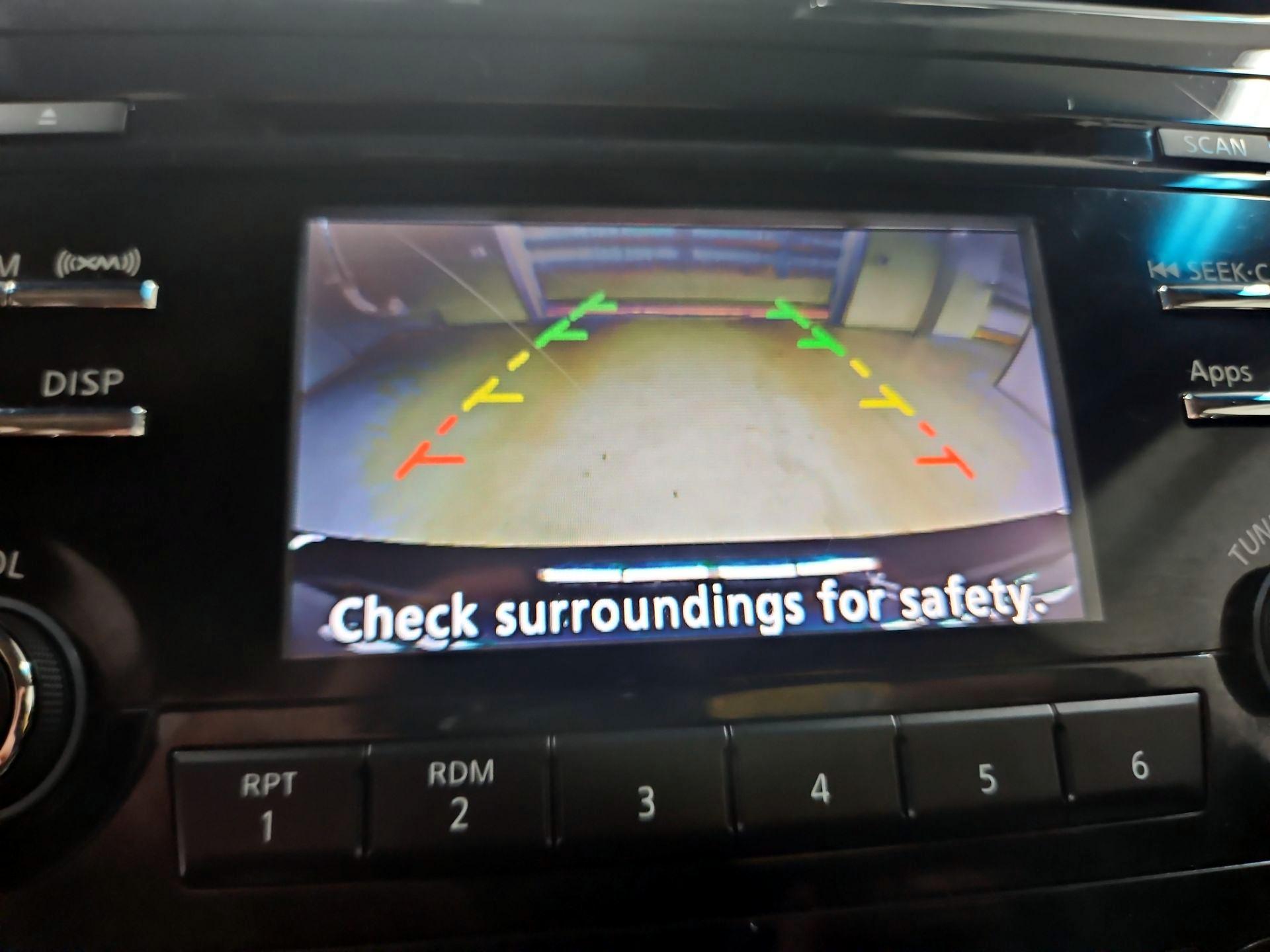 Thumbnail: 2014 Nissan Altima - 14