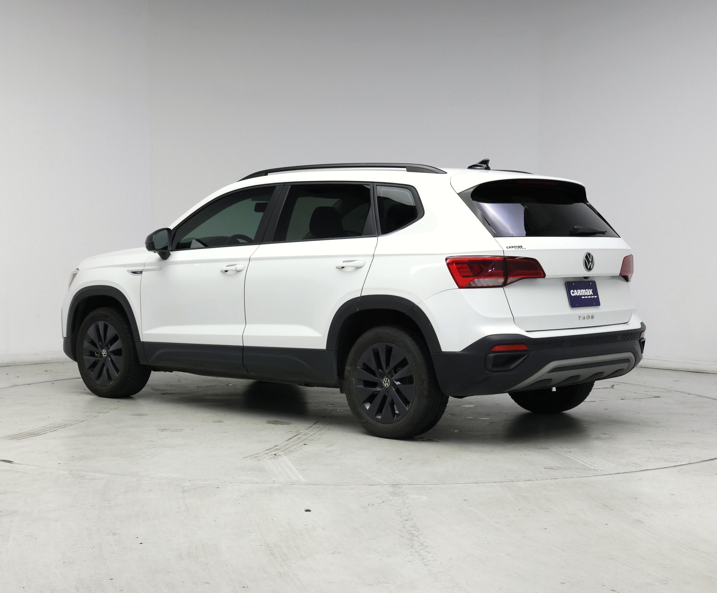 Thumbnail: 2022 Volkswagen Taos - 2