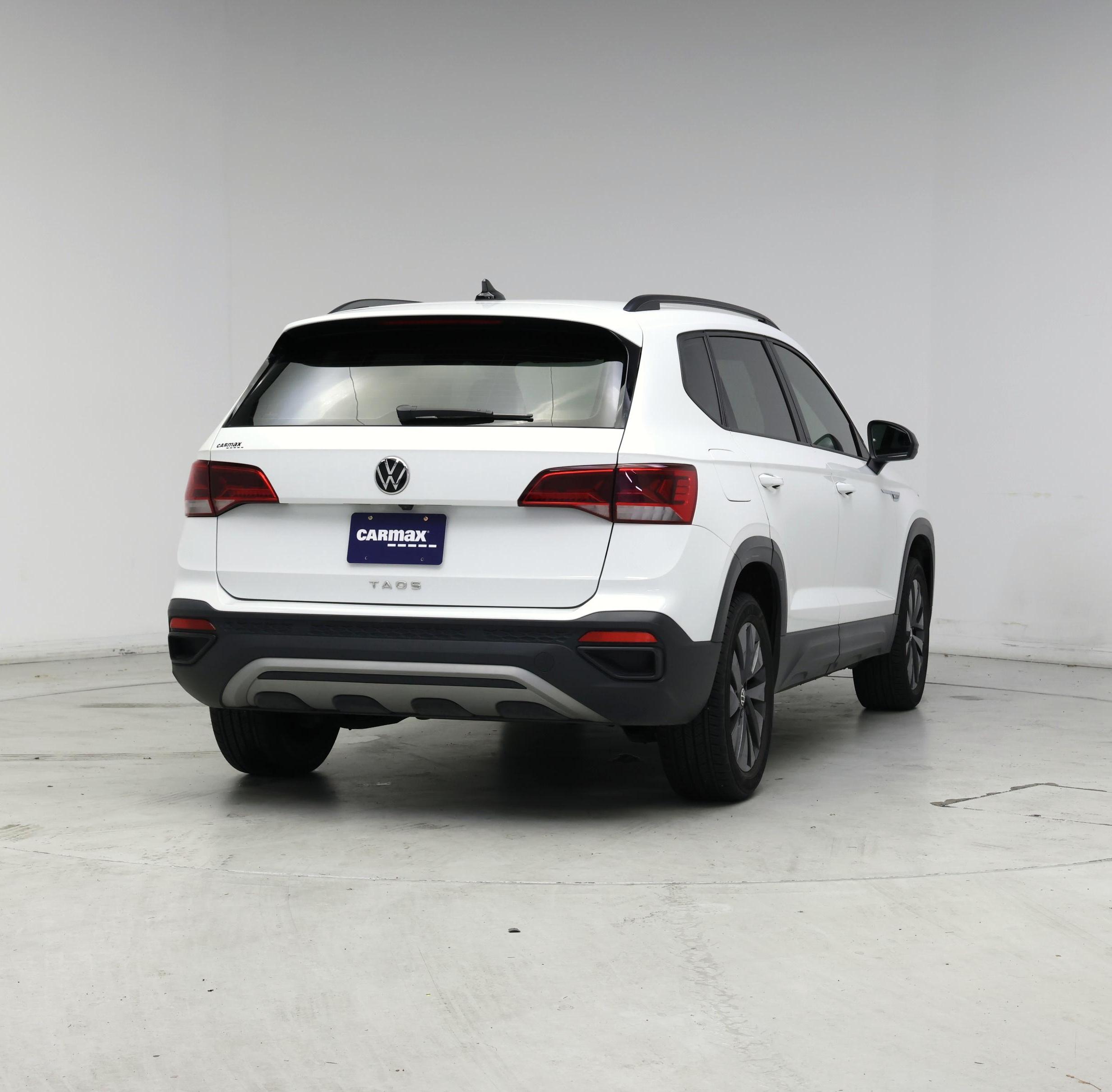 Thumbnail: 2022 Volkswagen Taos - 8