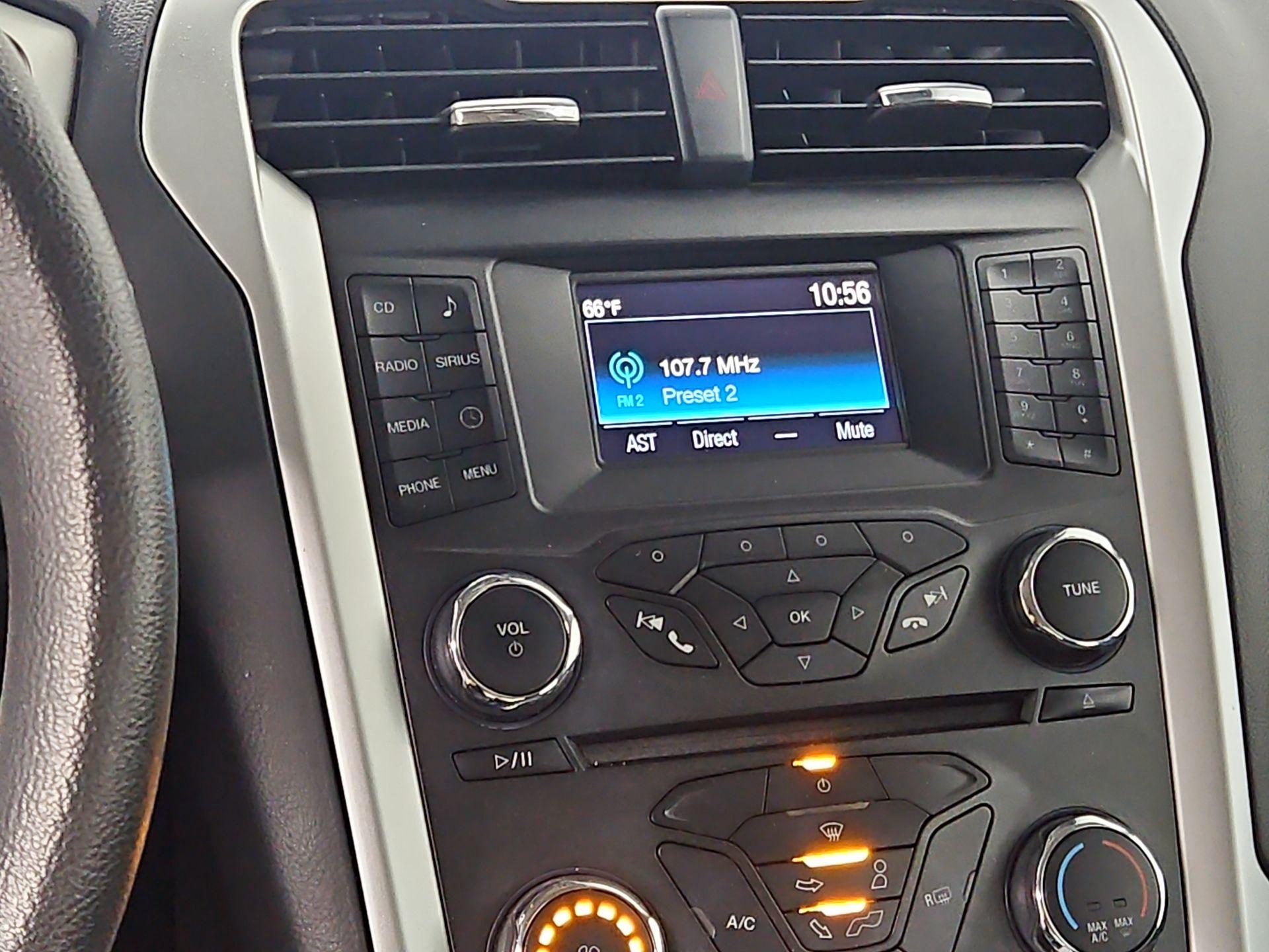 Thumbnail: 2016 Ford Fusion - 15