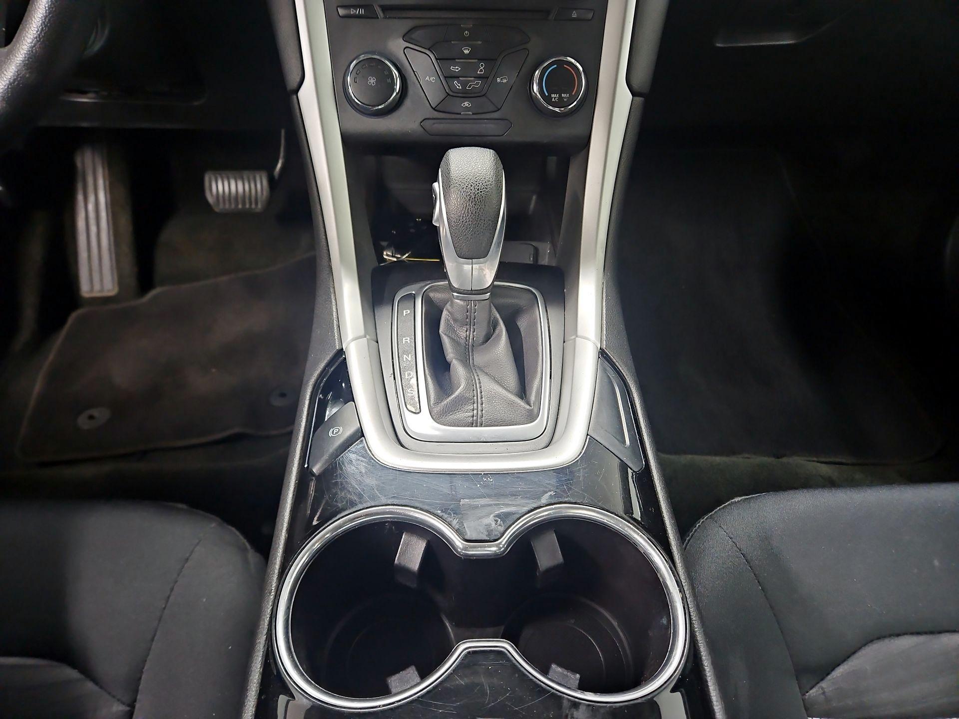Thumbnail: 2016 Ford Fusion - 17