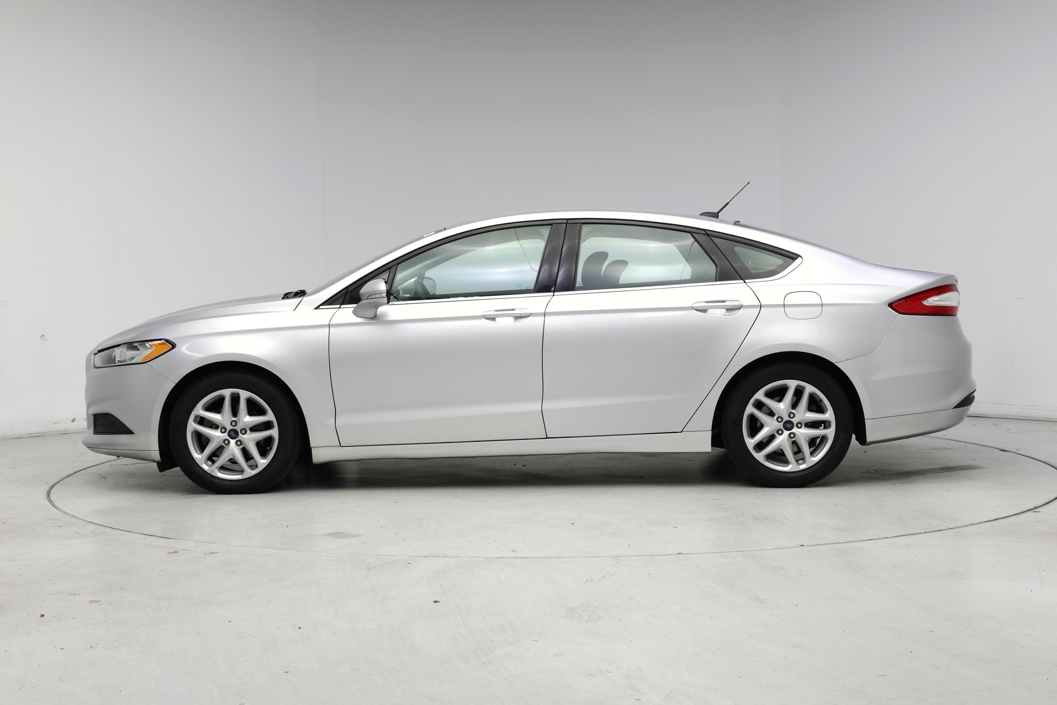 Thumbnail: 2016 Ford Fusion - 3