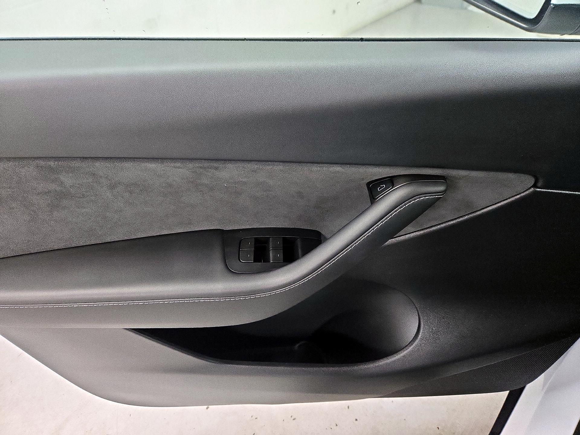 Thumbnail: 2021 Tesla Model Y - 12