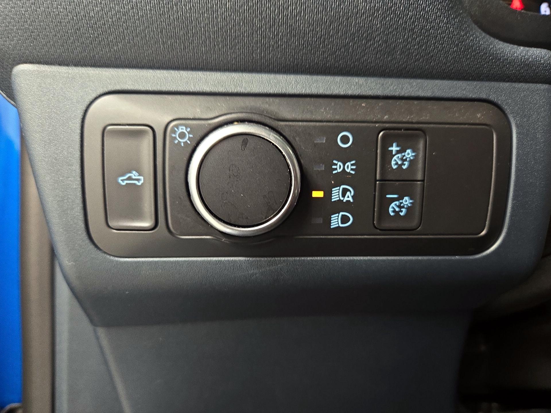 Thumbnail: 2022 Ford Maverick - 13