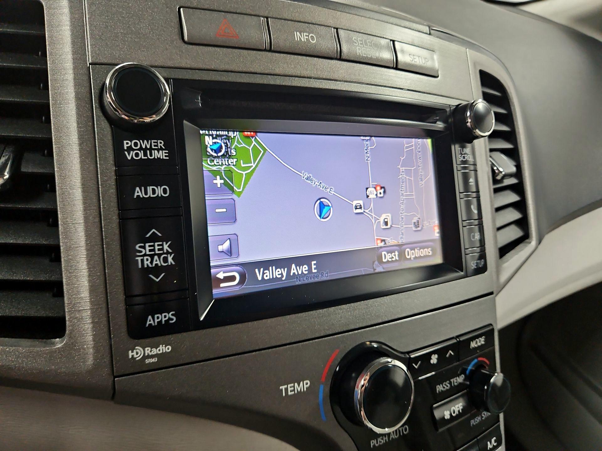 Thumbnail: 2014 Toyota Venza - 14