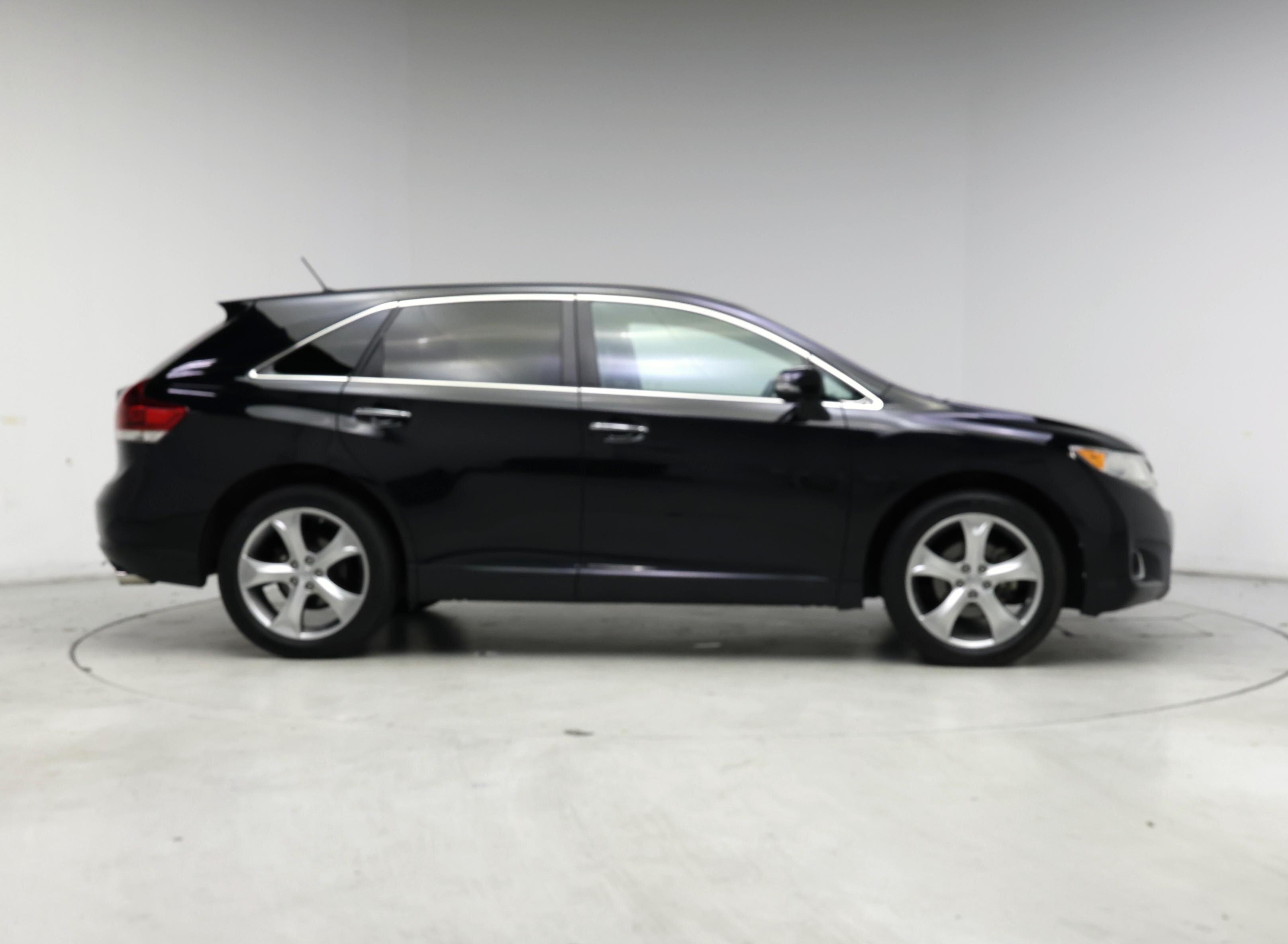 Thumbnail: 2014 Toyota Venza - 7