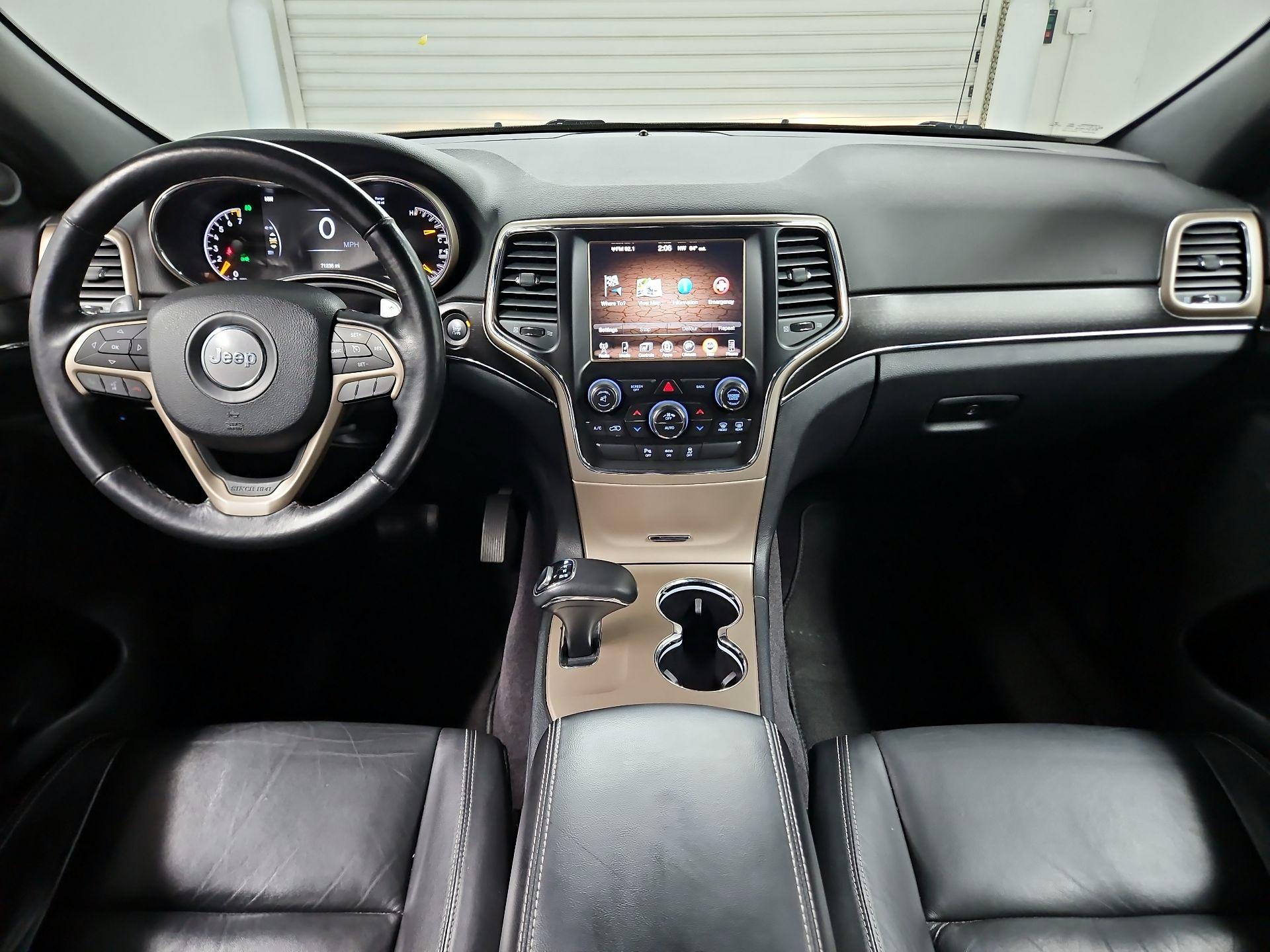 Thumbnail: 2015 Jeep Grand Cherokee - 9