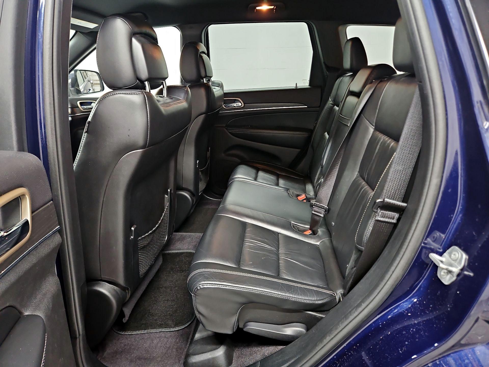 Thumbnail: 2015 Jeep Grand Cherokee - 20