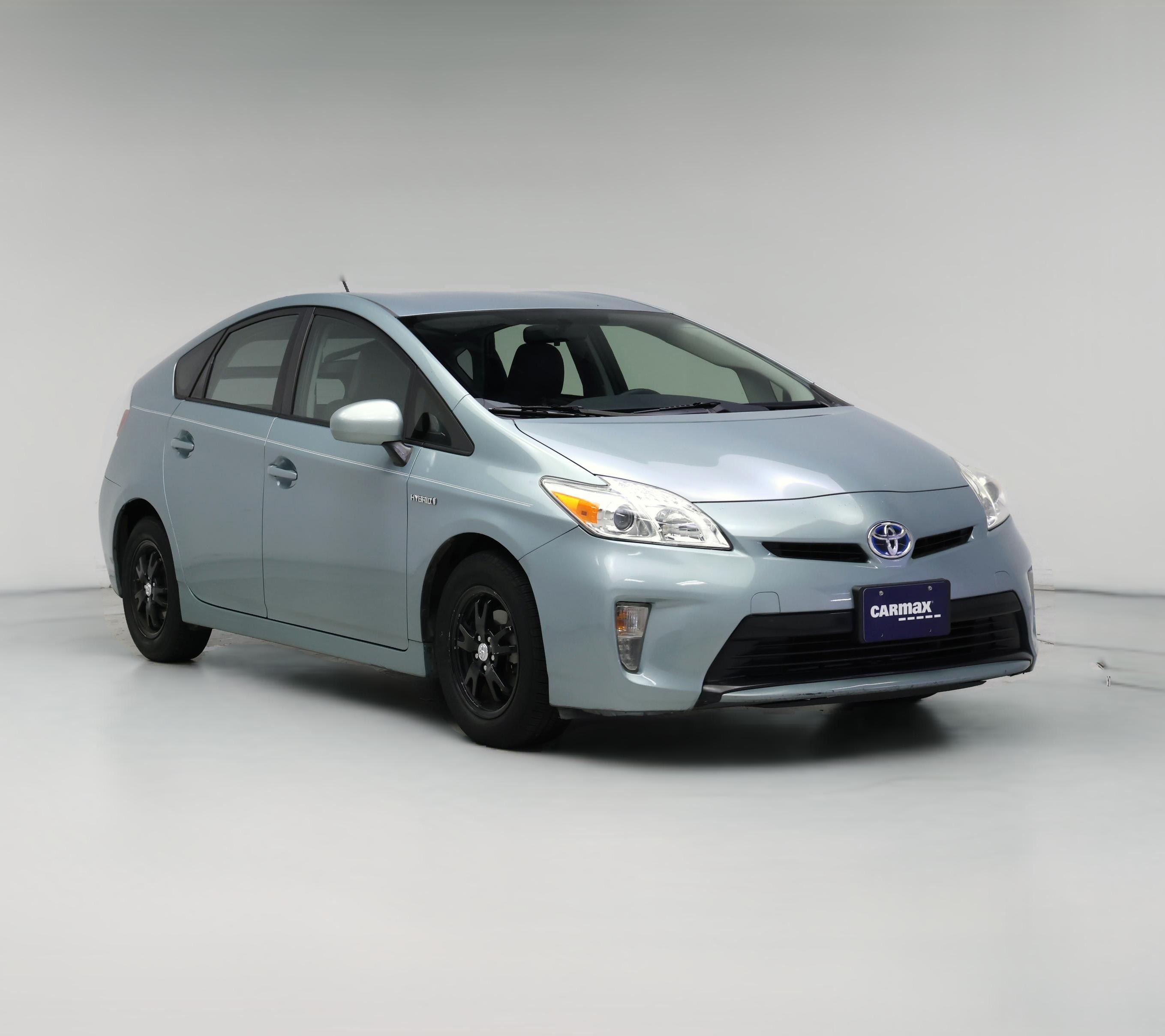 Thumbnail: 2015 Toyota Prius - 1