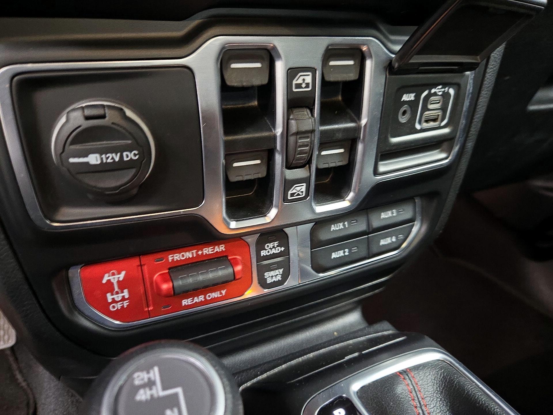 Thumbnail: 2020 Jeep Gladiator - 19