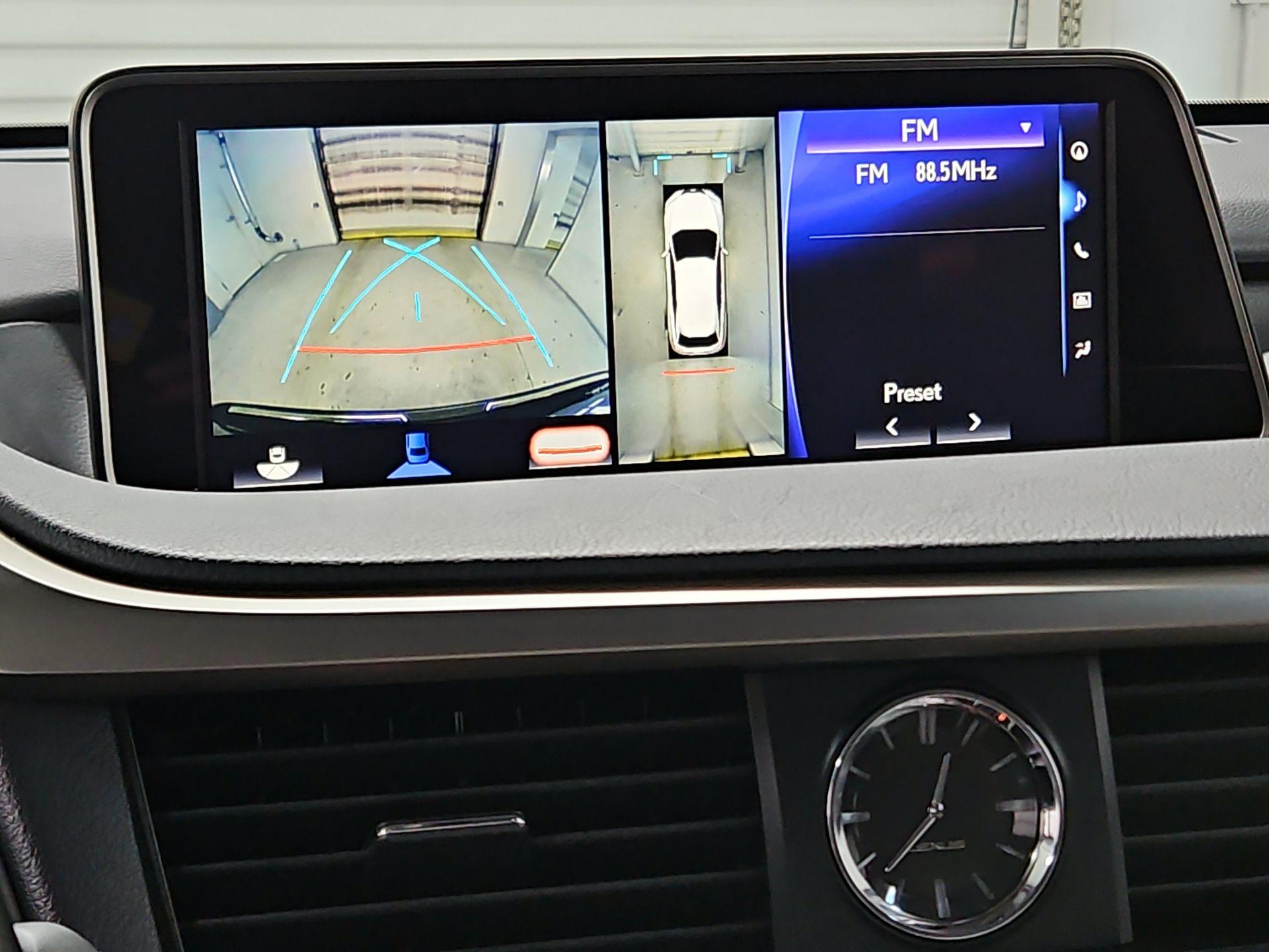 Thumbnail: 2019 Lexus RX - 15